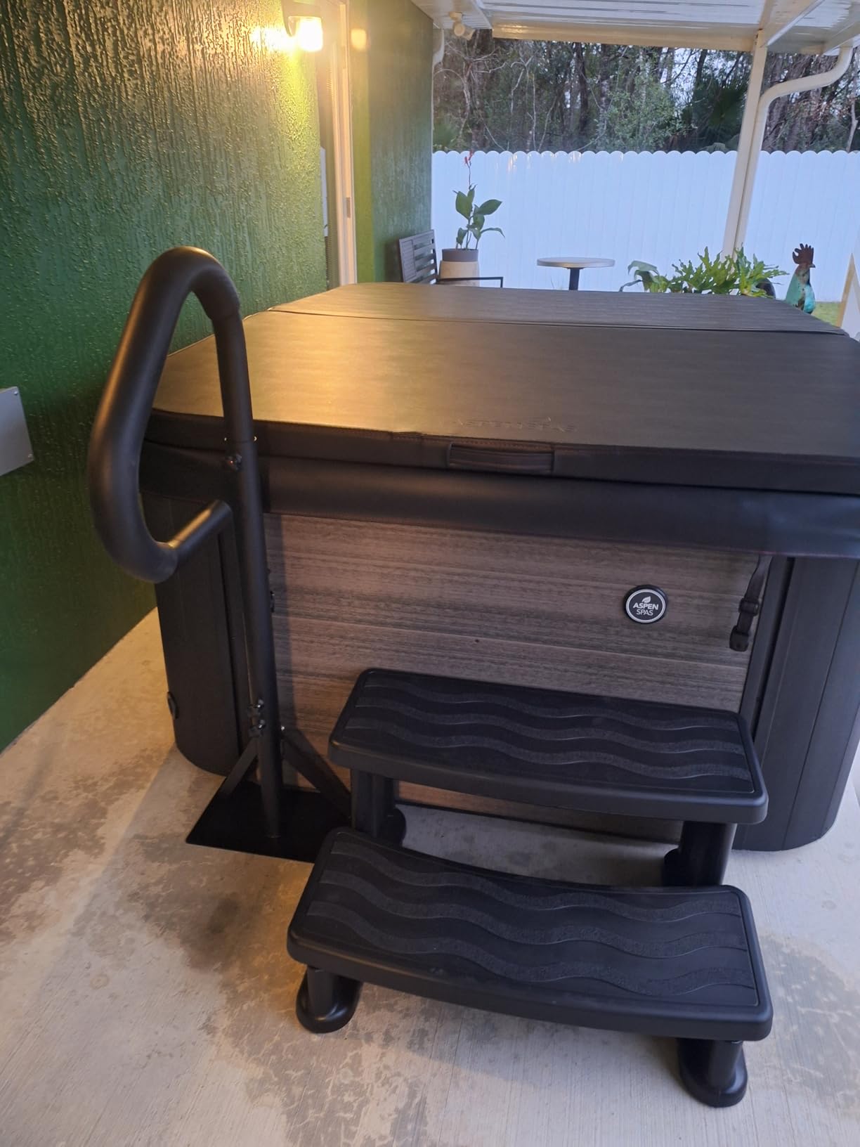 VEVOR Hot Tub Handrail, 360 Rotatable Spa Side Handrail with 48
