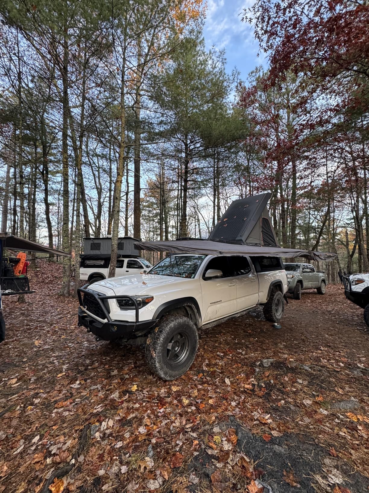 Overland Vehicle Systems HD Nomadic 180 LTE Awning Universal | 59 Sq Ft Coverage | Twist and Lock Technology customer photo 1