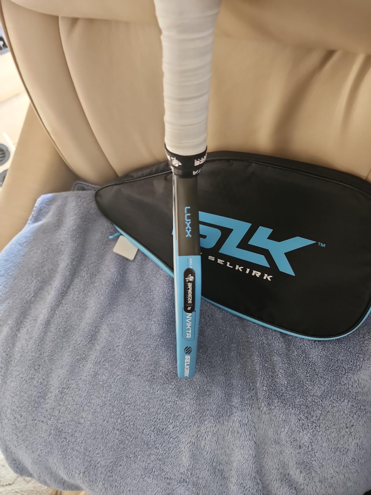 Selkirk LUXX Control Pickleball Paddle - Carbon Fiber with Polypropylene X7 Core - InfiniGrit Surface Technology customer photo 1