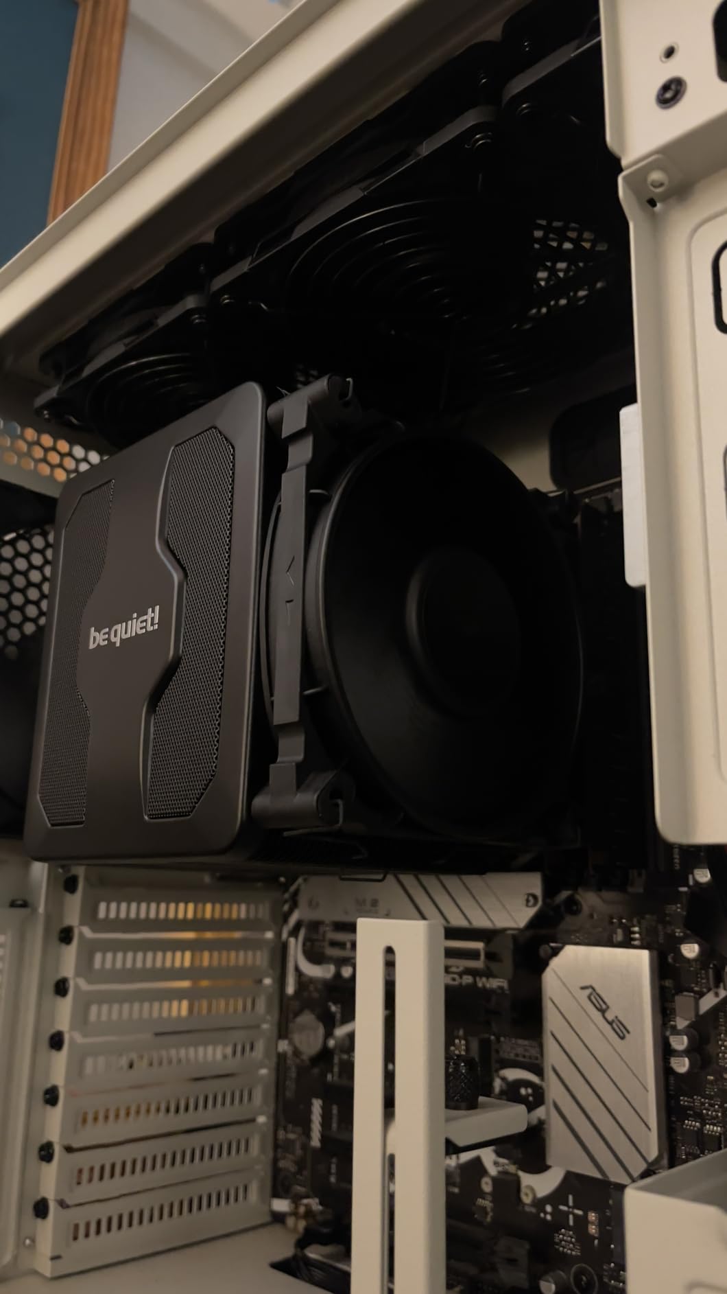 be quiet! Dark Rock Elite Air CPU Cooler | 2X Silent Wings 135mm PWM Fans | Speed Switch with 2 Modes | High-Performance Heat Pipes | Front Fan Rail System | Enhanced RAM Compatibility | BK037 customer photo 2