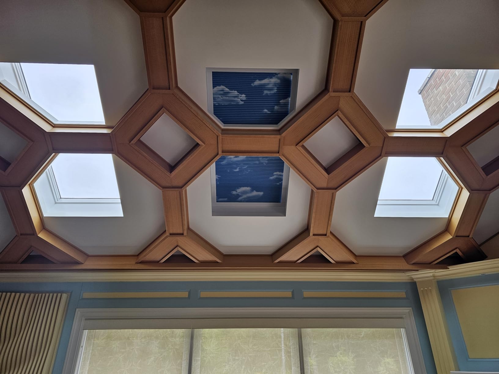 ZSTARR Motorized Skylight Shades Blackout Cellular Honeycomb Electric Blinds with Solar Panel Cordless Rechargeable with Remote for Roof and Slanted Windows Custom Size customer photo 1