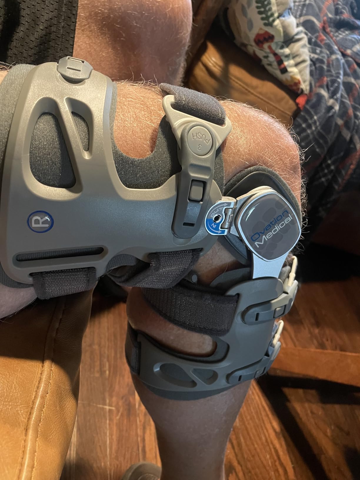 Ovation Medical Game Changer Unloader Knee Brace - Lightweight, Low Profile OA Knee Brace for Arthritis Pain and Support - Premium Knee Support for Medial and Lateral Knee Pain customer photo 2
