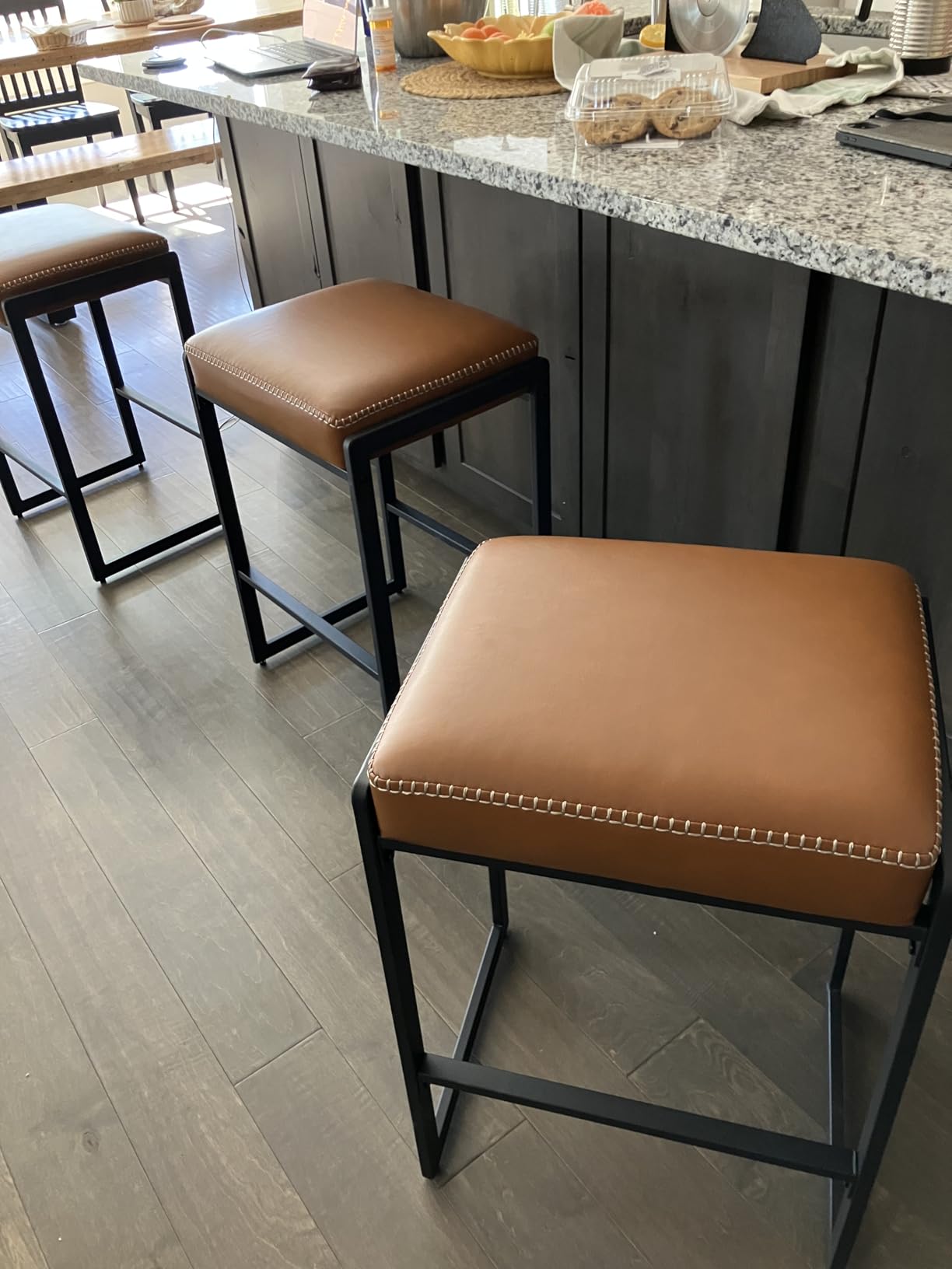 VASAGLE EKHO Collection - Bar Stools Set of 2, Counter Height Bar Stools, Synthetic Leather with Stitching, Mid-Century Modern Counter Stools, 26-Inch Tall, Kitchen Home Bar Dining Room, Caramel Brown customer photo 1