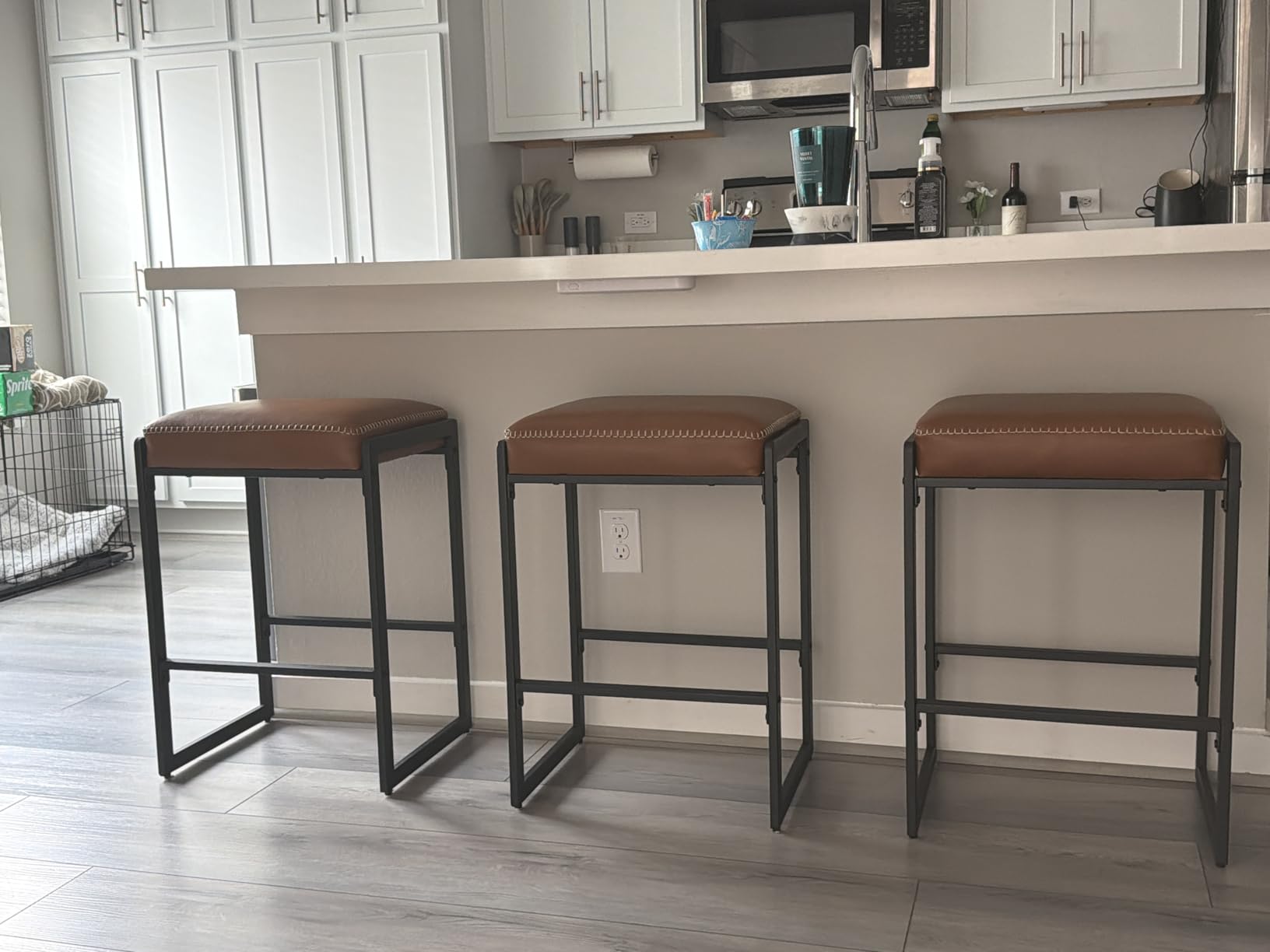 VASAGLE EKHO Collection - Bar Stools Set of 2, Counter Height Bar Stools, Synthetic Leather with Stitching, Mid-Century Modern Counter Stools, 26-Inch Tall, Kitchen Home Bar Dining Room, Caramel Brown customer photo 2