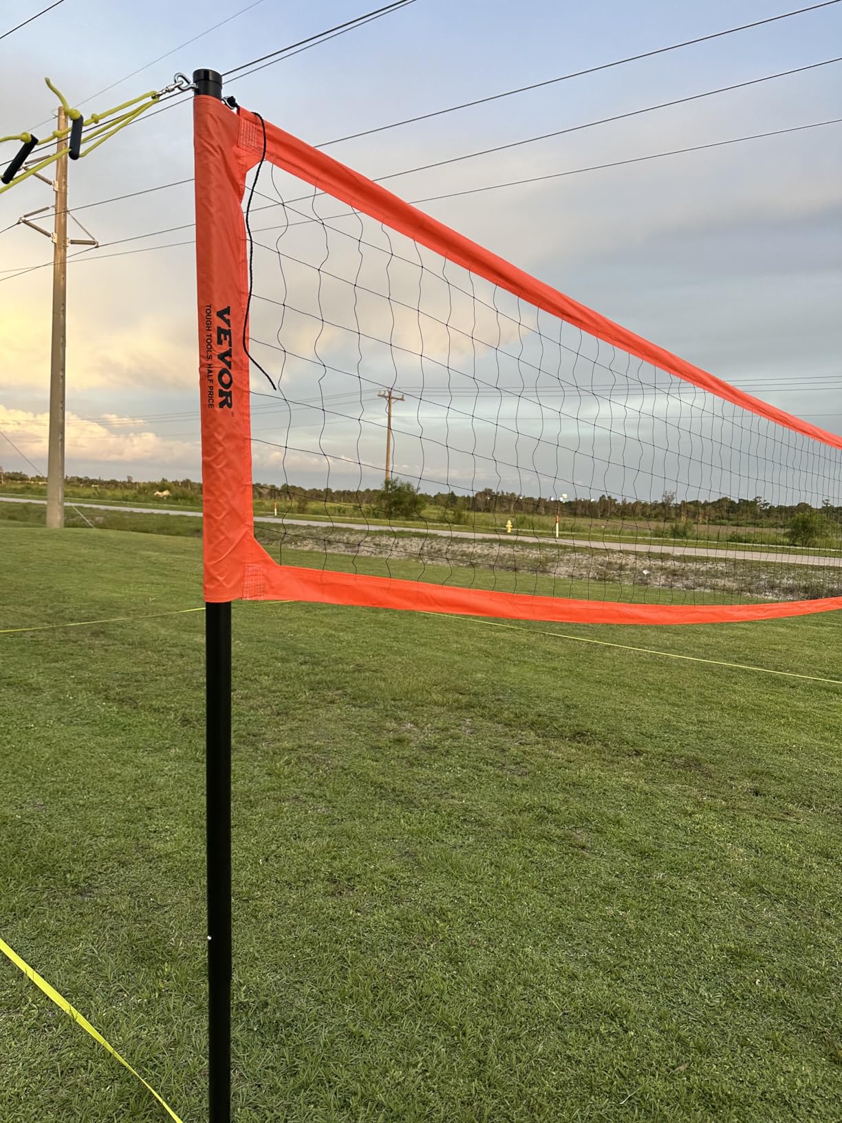 VEVOR Outdoor Portable Volleyball Net System, Adjustable Height Aluminum Poles, Professional Set with PVC Volleyball, Pump, Carrying Bag, Heavy Duty Net for Backyard, Beach, Lawn customer photo 1