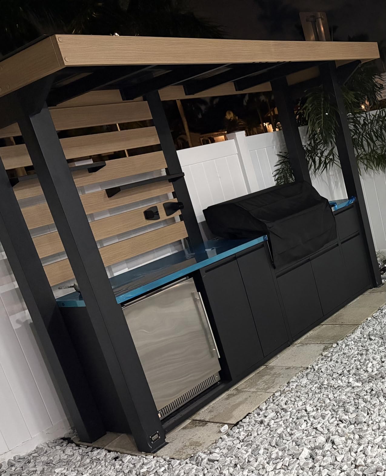 Backyard Discovery Fusion Flame Galvanized Steel Covered Outdoor Kitchen with 5-Burner Stainless Steel Grill, Refrigerator, Countertop, Storage, and Steel Roof for All-Season Outdoor Cooking customer photo 1