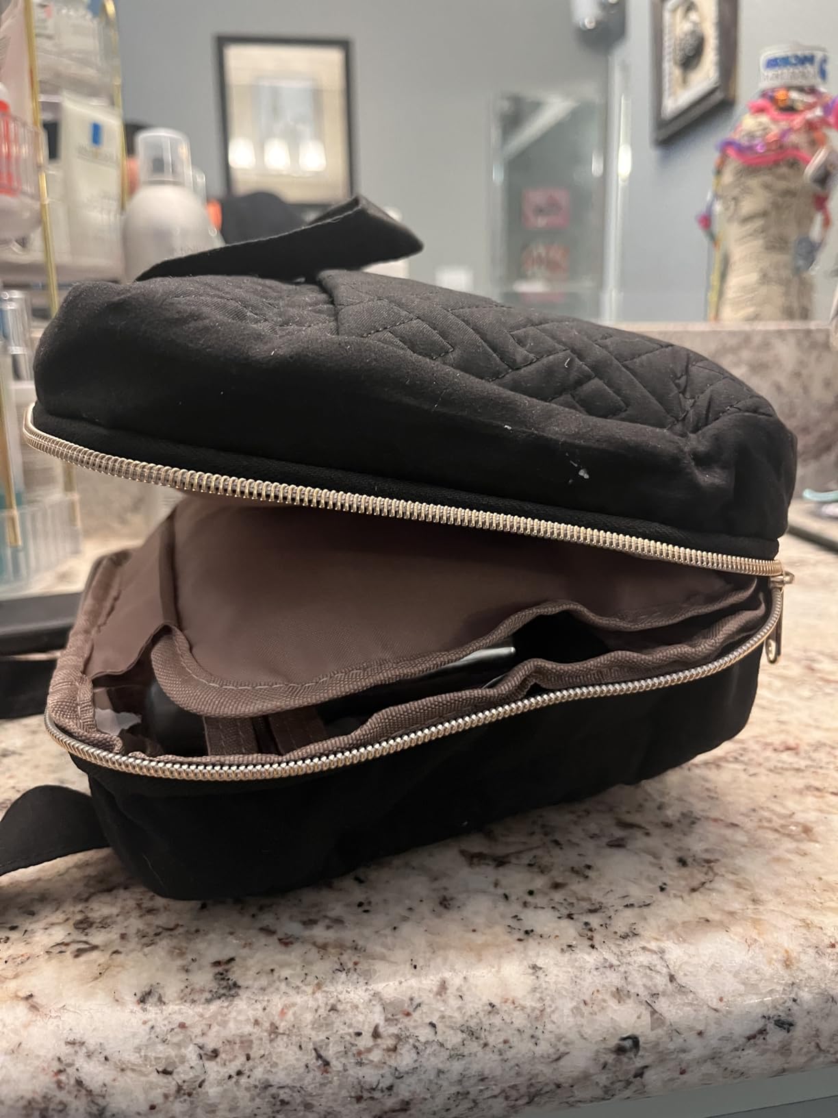 Travel Toiletry Bag - Hanging Toiletry Bag for Women & Men, Makeup Bag/Big Comparment, Waterproof for Travel Accessories, Travel Essentials, Medium, Black customer photo 2