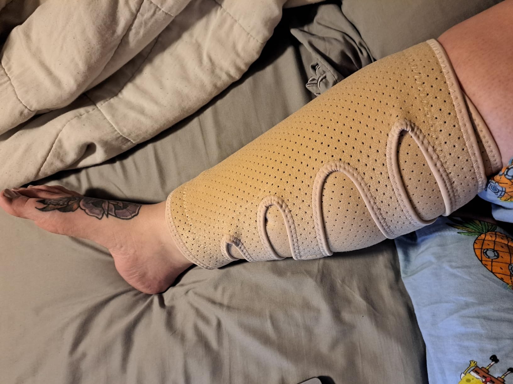 Beltwell® Lymphedema Compression Calf Wrap - Adjustable Calf Brace Sleeve for Men & Women, Swelling, Edema, Varicose Veins & Circulation Support - Pain Relief customer photo 1