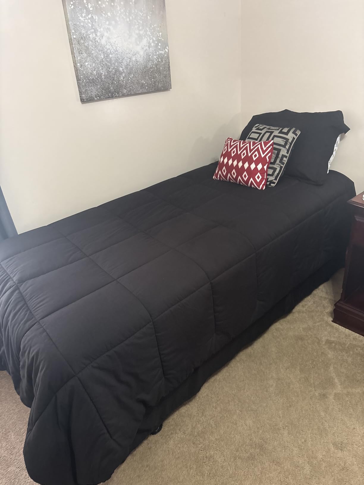 JOLLYVOGUE Queen Comforter Set, Ultra-Soft Bed in a Bag Queen Size 7 Pieces, Oeko-TEX Certified Bedding Set customer photo 2