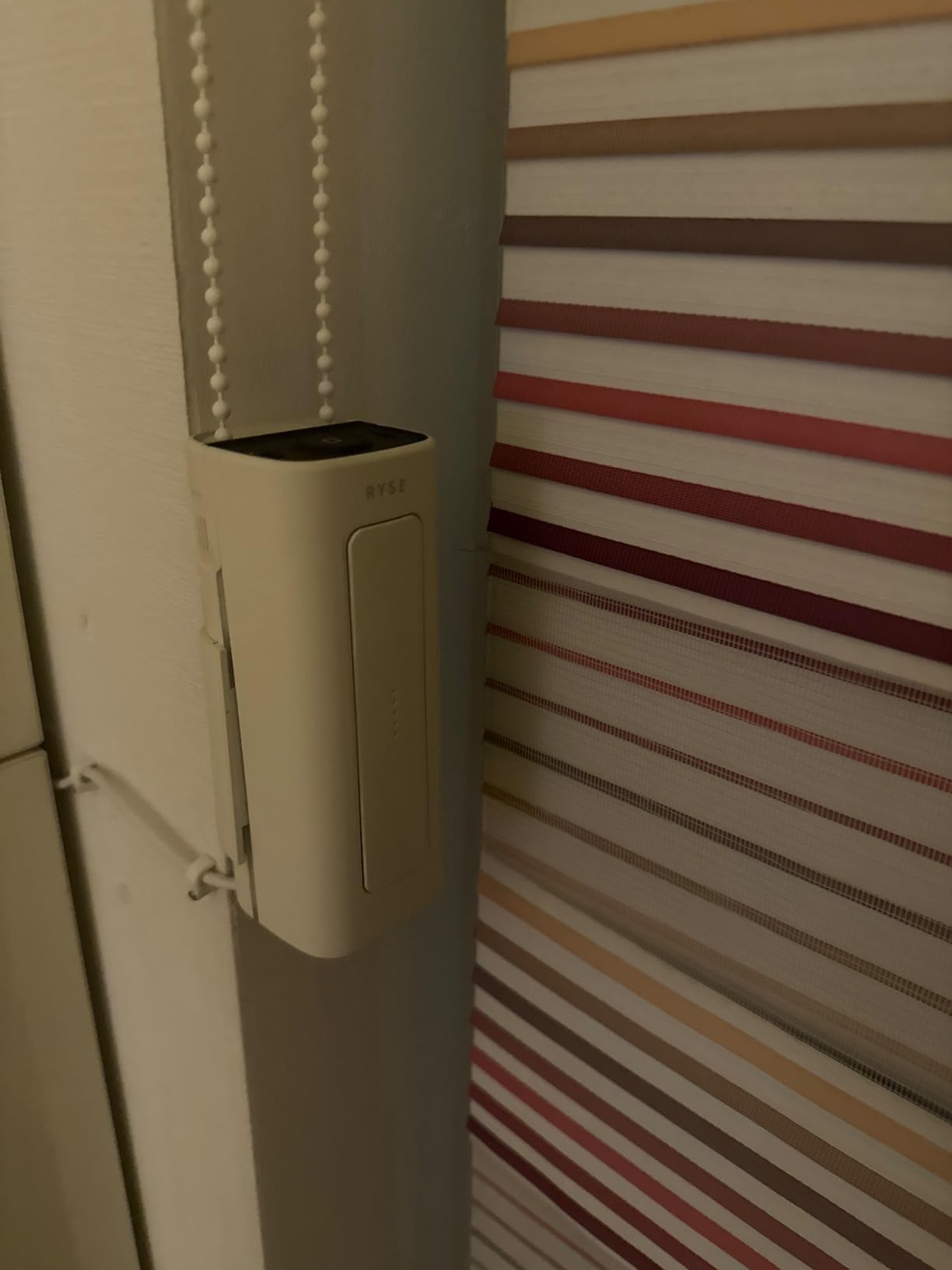 RYSE SmartShade & Wired Plug - Retrofit & Upgrade Existing Beaded Blinds, Convert Normal Shades into Motorized Electric Shades with Smartphone App customer photo 1
