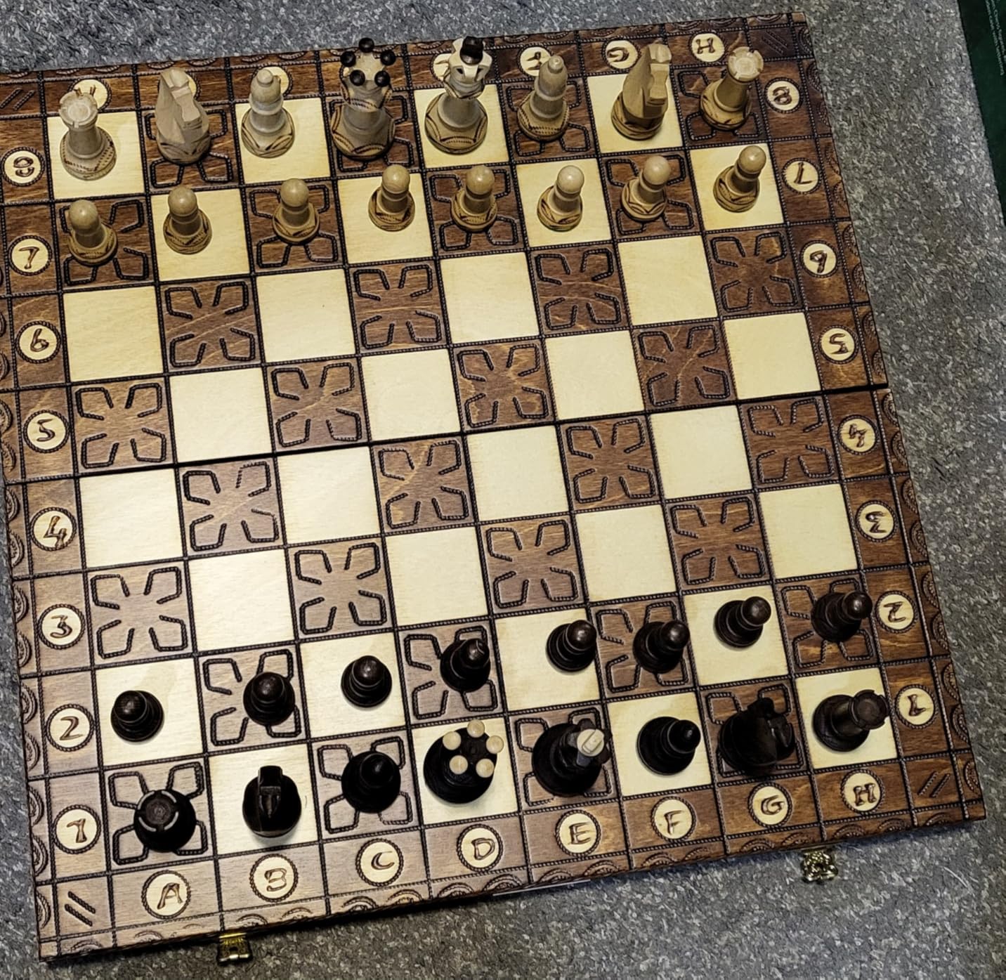 Wegiel Imperator 21-Inch Luxury Wooden Chess Set for Adults and Kids - Handcrafted from Premium Beech and Birch Wood - Unique Folding Design with Chess Piece Storage customer photo 1