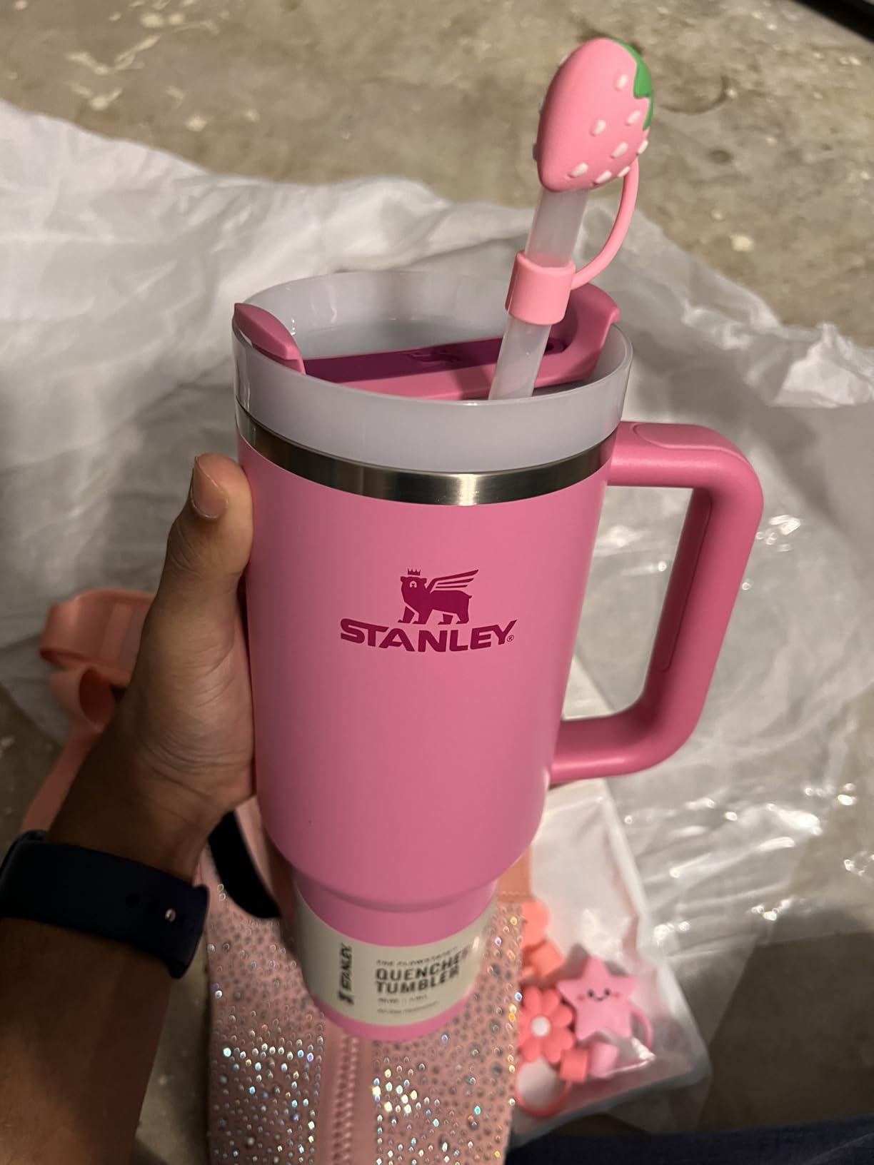 Quencher H2.0 Tumbler with Handle and Straw 40 oz | Flowstate 3-Position Lid | Cup Holder Compatible for Travel | Insulated Stainless Steel Cup | BPA-Free | Black 2.0 customer photo 2