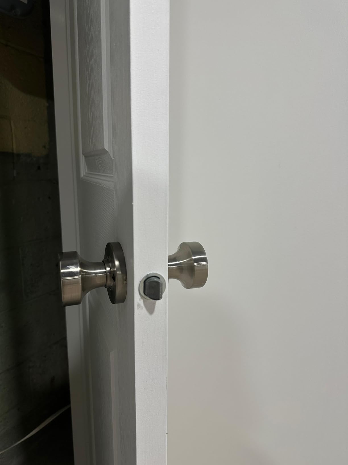 Kwikset Pismo Interior Passage Door Knob, Handle for Closet and Hallway Doors, Non-Locking Doorknob, Satin Brass, Round, Microban Protection customer photo 1