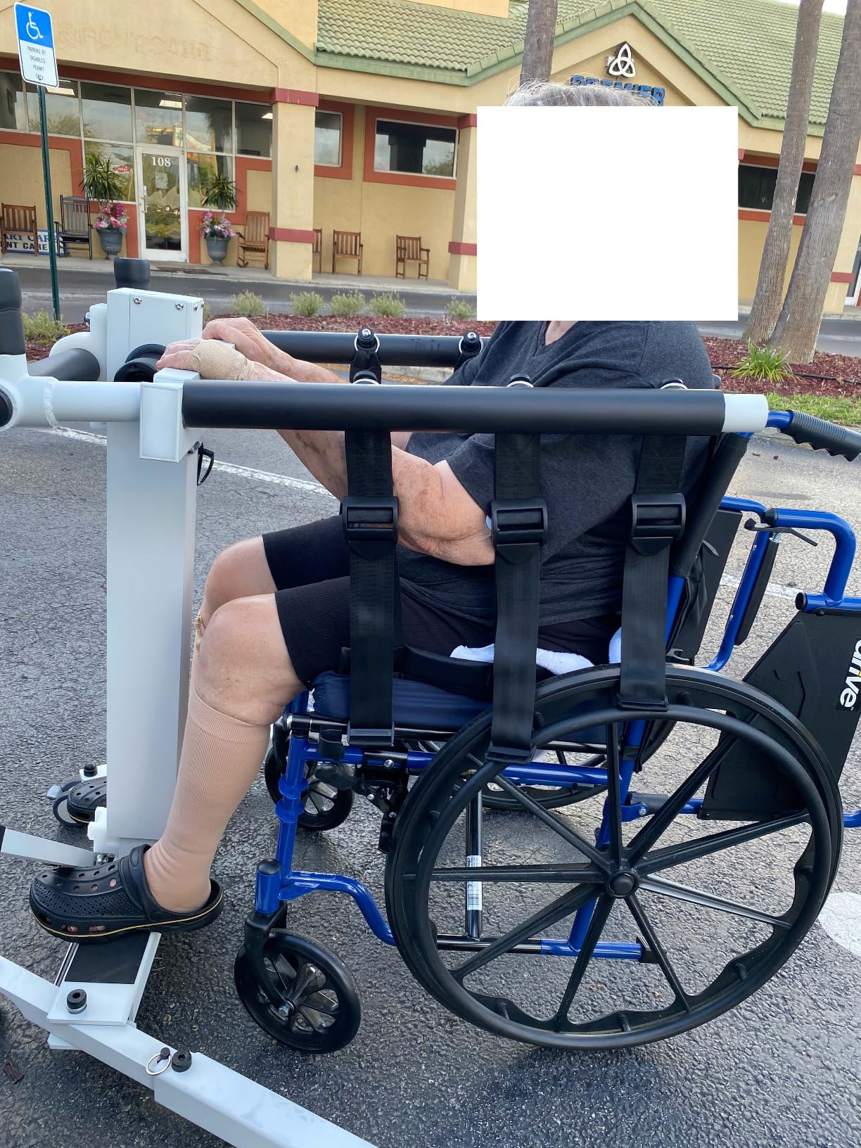 Electric Patient Lift Transfer Chair - Folding Portable Handicap Lift for Home/Car/Bathroom,260LBS Capacity Upgrade Electric Transfer Lift for Seniors customer photo 2