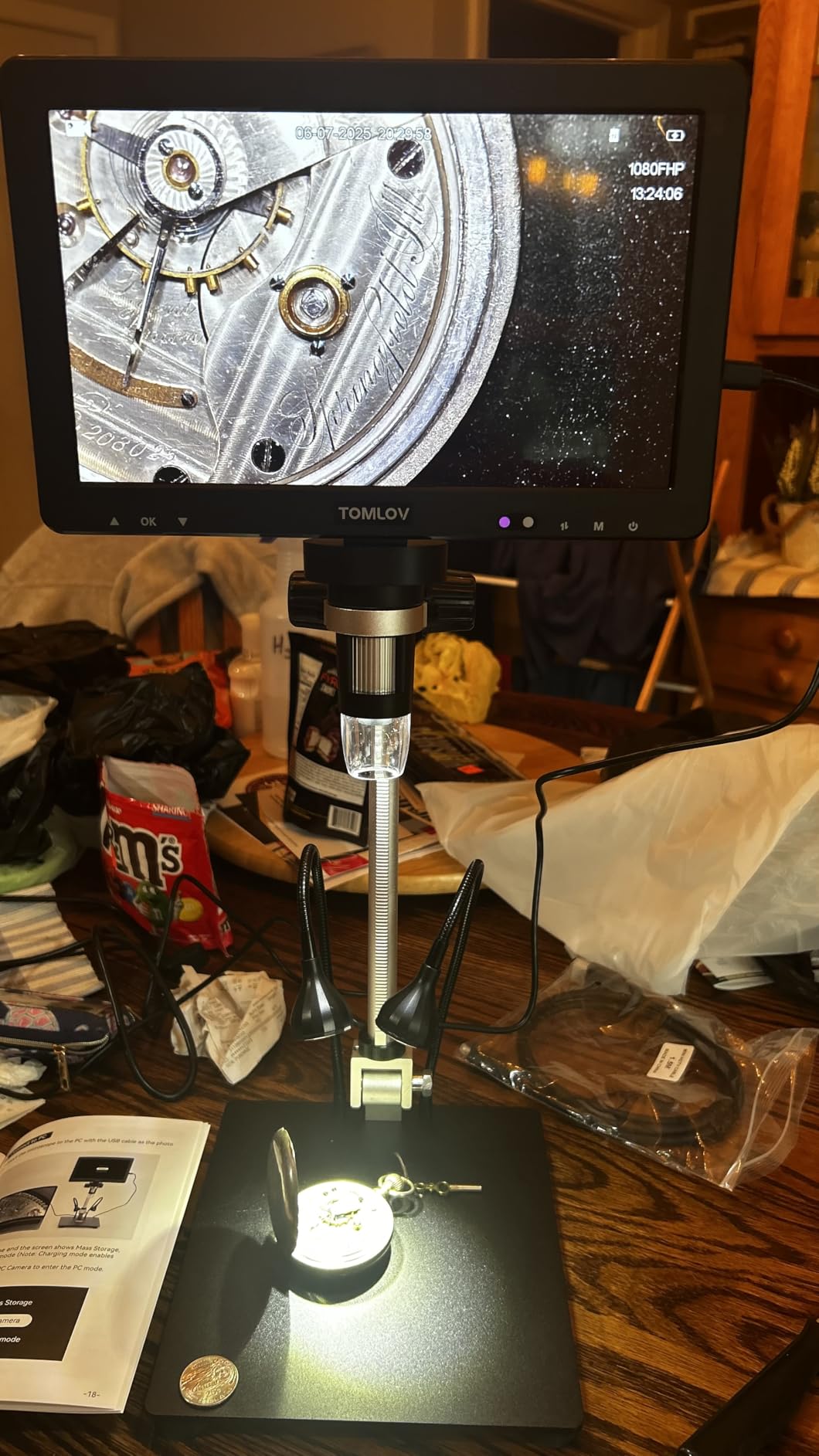 DM9 Max Digital Microscope: 20MP 10.1