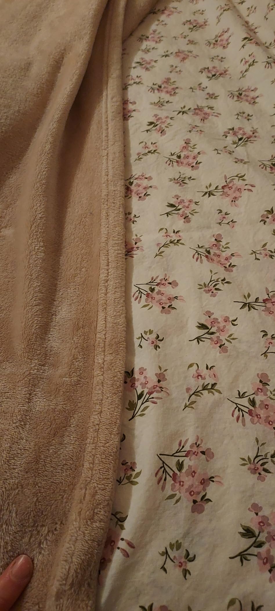 Queen Cotton Percale Bed Linen Set, 4Pcs, 100% Long Staple, Ultra Soft, Deep Pocket, Breathable, Floral Print, Includes Fitted & Flat Sheets, 2 Pillowcases customer photo 2
