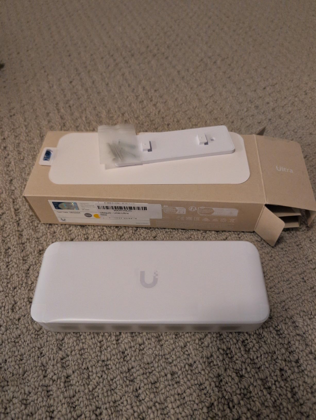 Ubiquiti - USW-Ultra customer photo 1