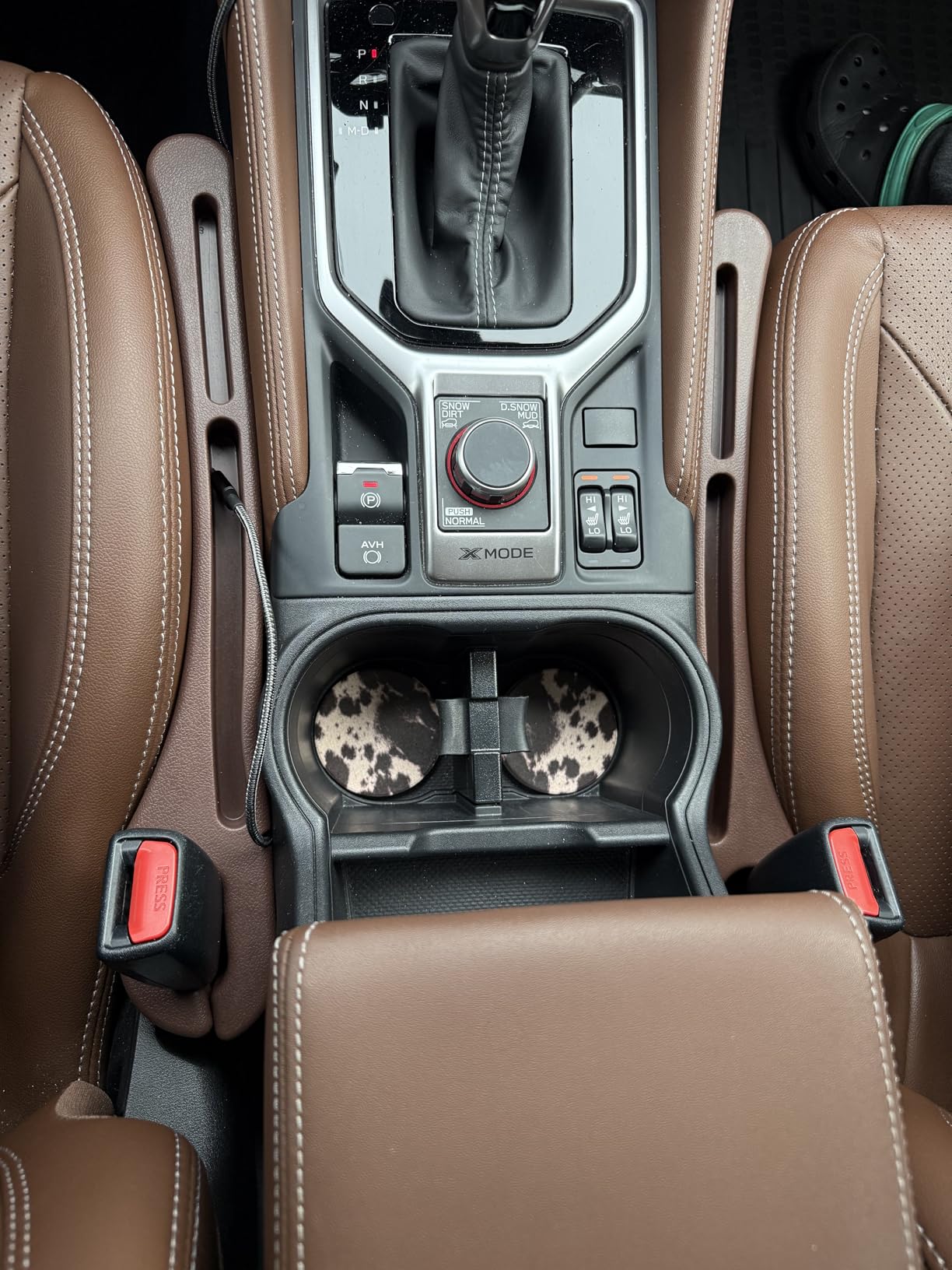 2PCS Car Seat Gap Filler Organizer with Phone Holder, [Upgrade Version] Car Seat Gap Organizer for Prevent Falling, Essential Car Accessories Car Side Seat Gap Filler (Black) customer photo 2