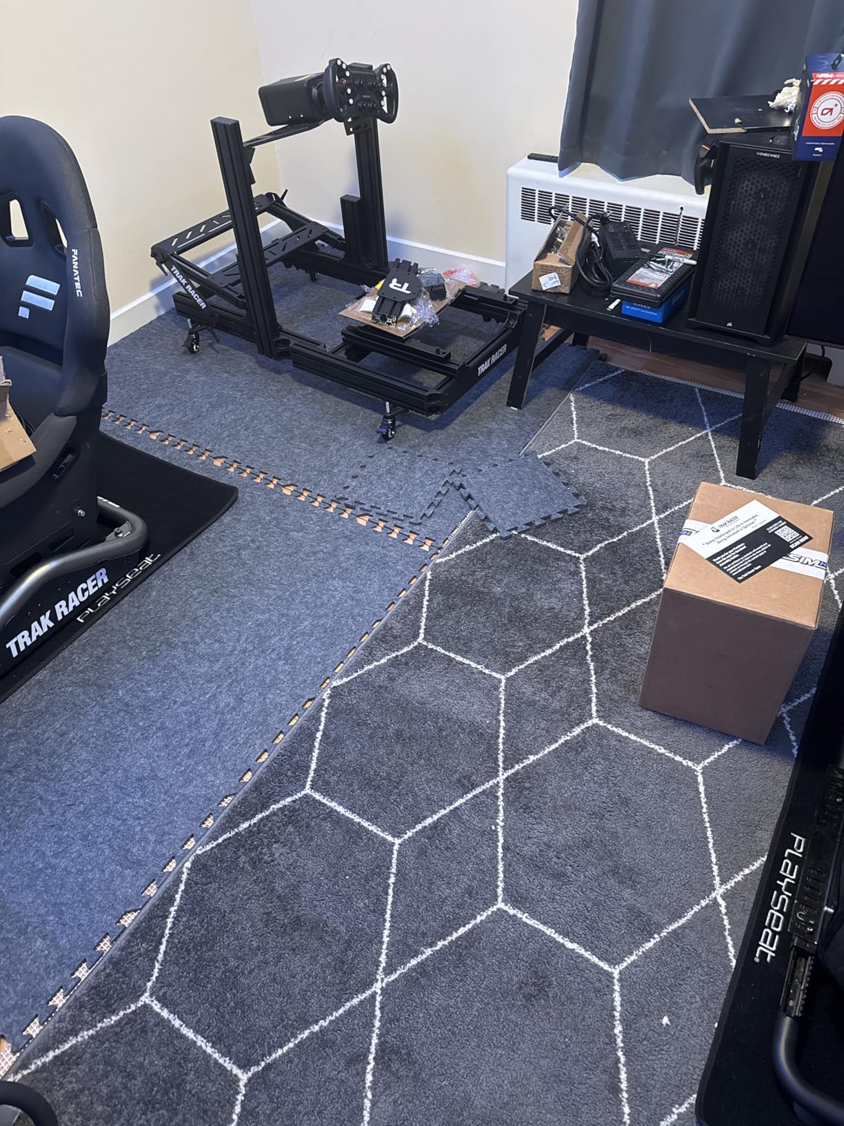 TroyStudio Thick Sound Absorbing Interlocking Floor Mats, 16 Pcs 11x 11 x 0.4 inches High Density Piano Carpet Drum Rug, Non-Slip Anti Vibration Soundproof Pads Acoustic Blankets for Music Studio customer photo 2