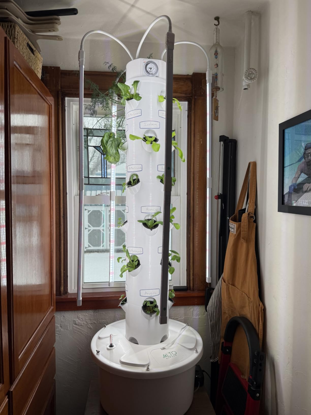 GX Hydroponic Tower Vertical Planter Tower Hydroponics Growing System Kit with 24 Net Pots and LED Grow Lights customer photo 1