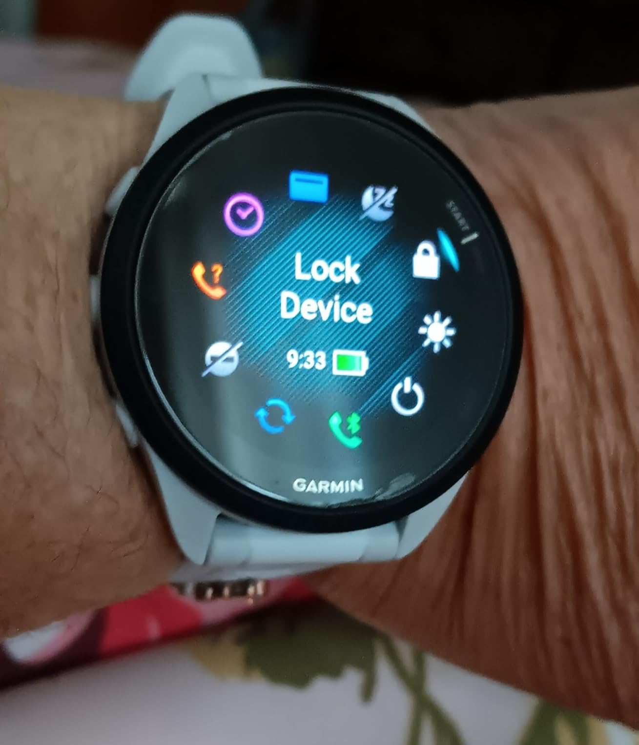 Forerunner 165 Running Smartwatch, Colorful AMOLED Display, Training Metrics and Recovery Insights, Whitestone customer photo 1