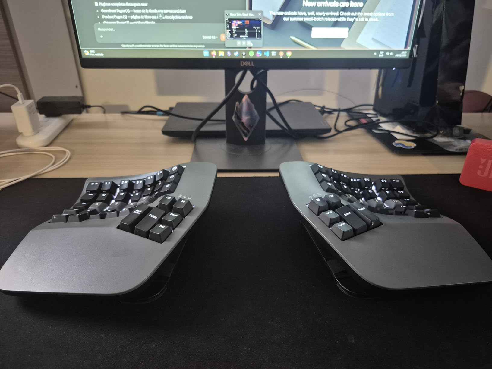 KINESIS Advantage360 Professional Split Ergonomic Keyboard - Bluetooth | Quiet Mechanical Switches | Fully Programmable Open Source | Contoured Shape | Adjustable Tenting | Backlit customer photo 2
