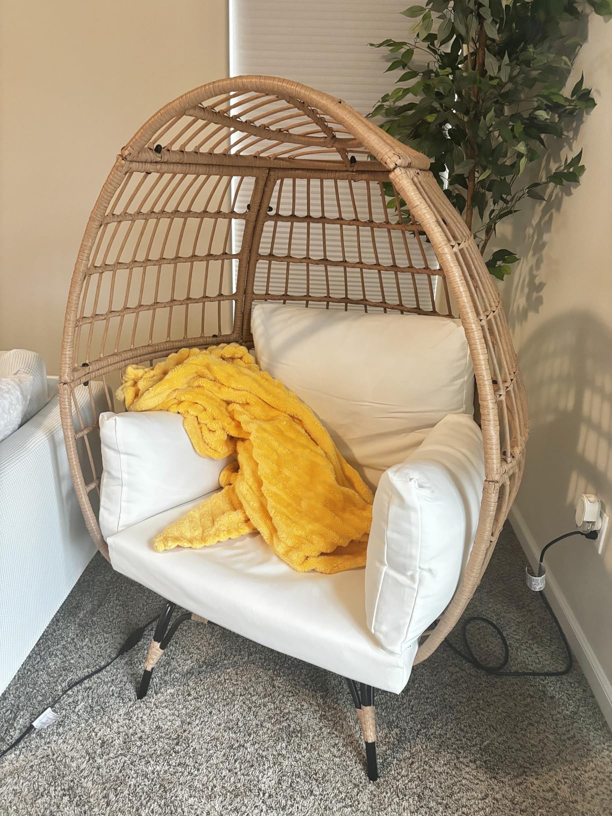 Oversized 360 Degree Swivel Rattan Egg Chair for Adult, Indoor Outdoor Patio Large Wicker Egg Chair with Overstuffed Cushions, 440lb Weight Capacity, Natural Rattan with Beige Cushion customer photo 2
