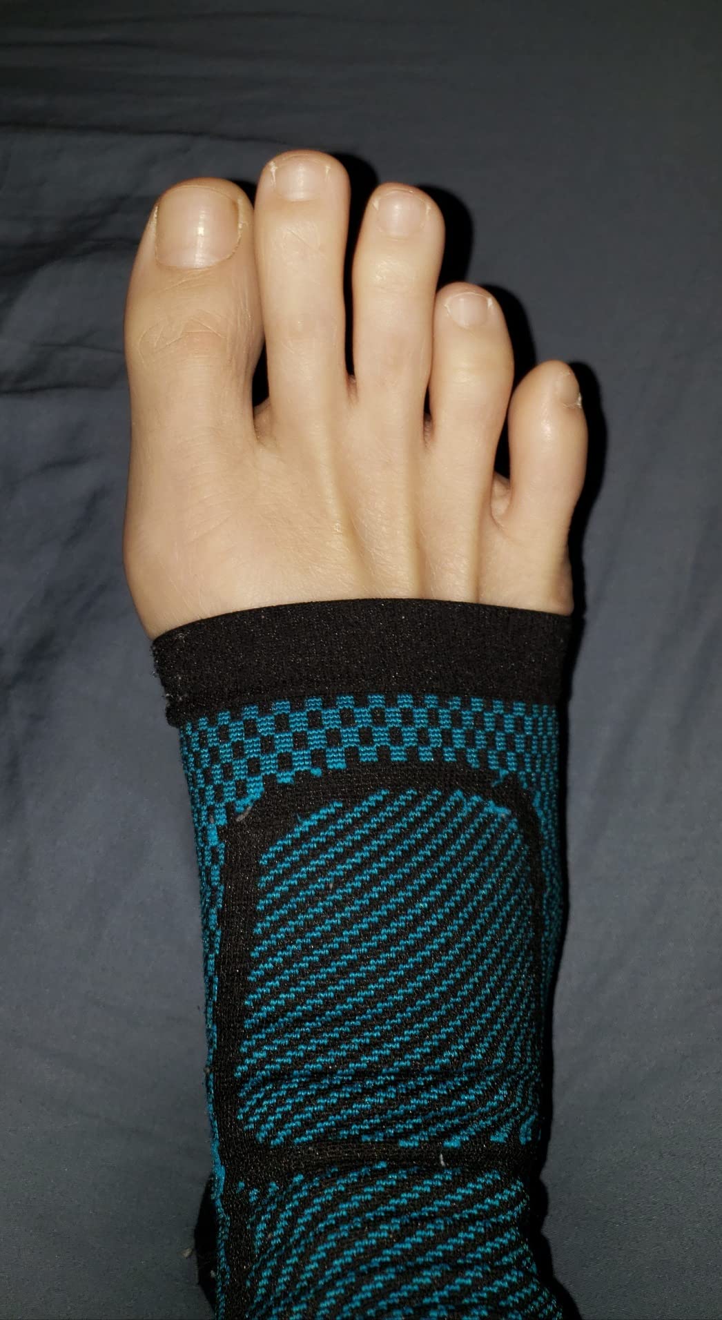 TechWare Pro Ankle Brace Compression Sleeve - Plantar Fasciitis Sock. Relieves Achilles Tendonitis. Foot Arch Support Reduces Joint Pain, Swelling & Heel Spur Pain. Injury Recovery Braces for Sports customer photo 2