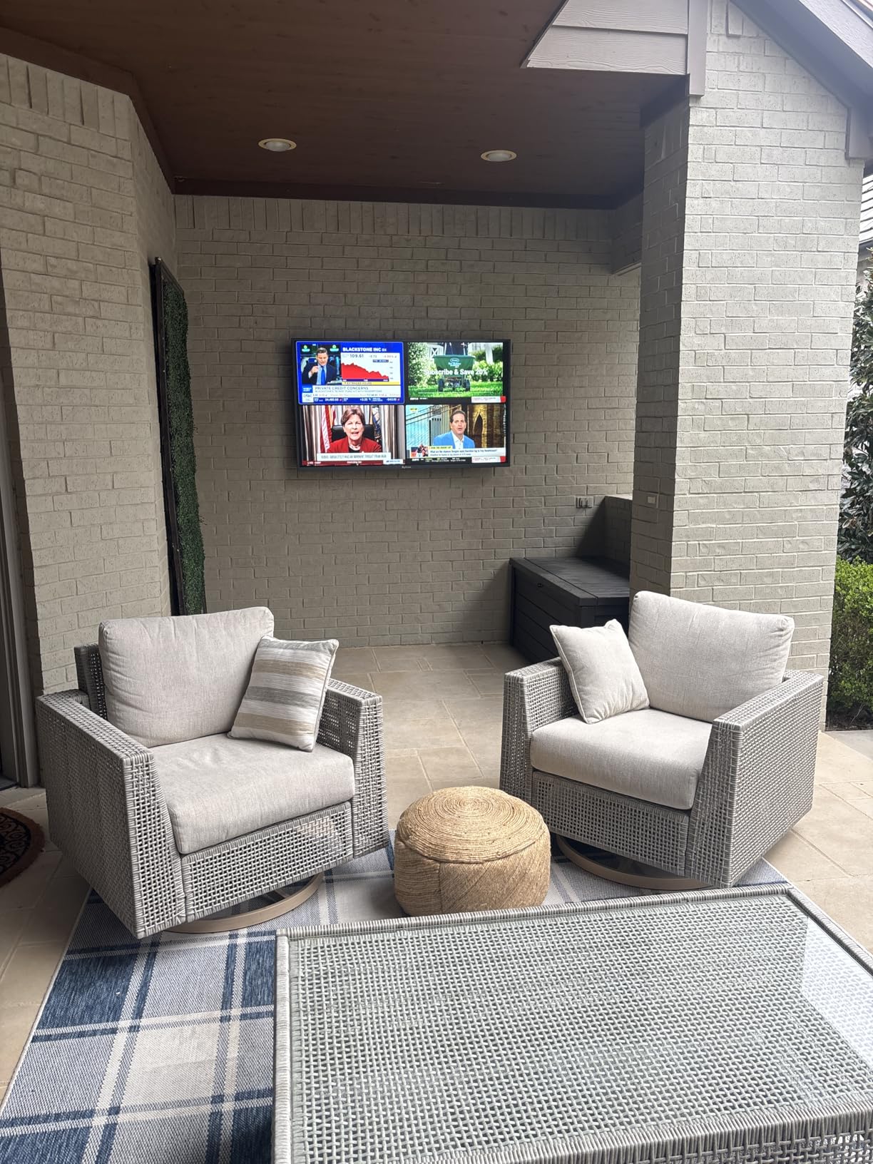 SYLVOX Outdoor TV, 75 inch Waterproof Smart TV, 4K, HDR 10, Weatherproof, 1000nits, Voice Assistant Remote, for Partial Sun Area (Deck Pro 2.0, Latest Model) customer photo 1