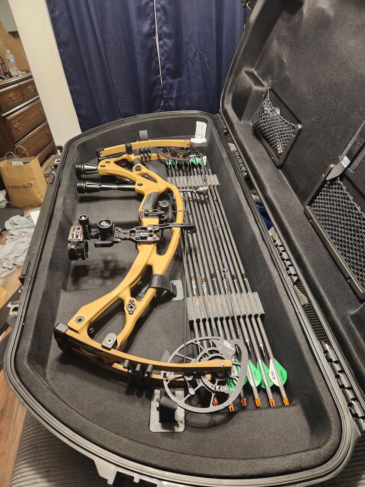 SKB Hard Protective Storage Case for Archery Bow and Arrows, iSeries Shaped Bow Case - Quiver Holder and Gear Box for Hunting Accessories customer photo 2