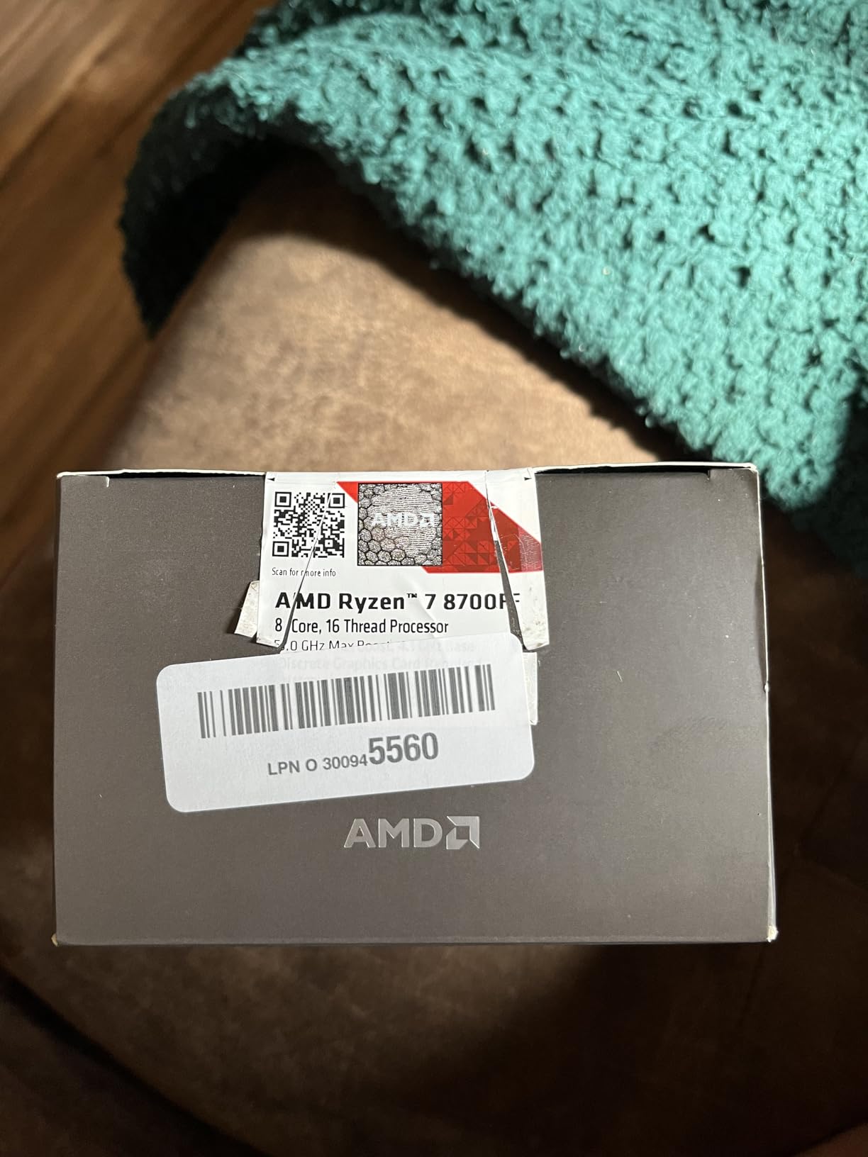 AMD Ryzen™ 7 8700F customer photo 1