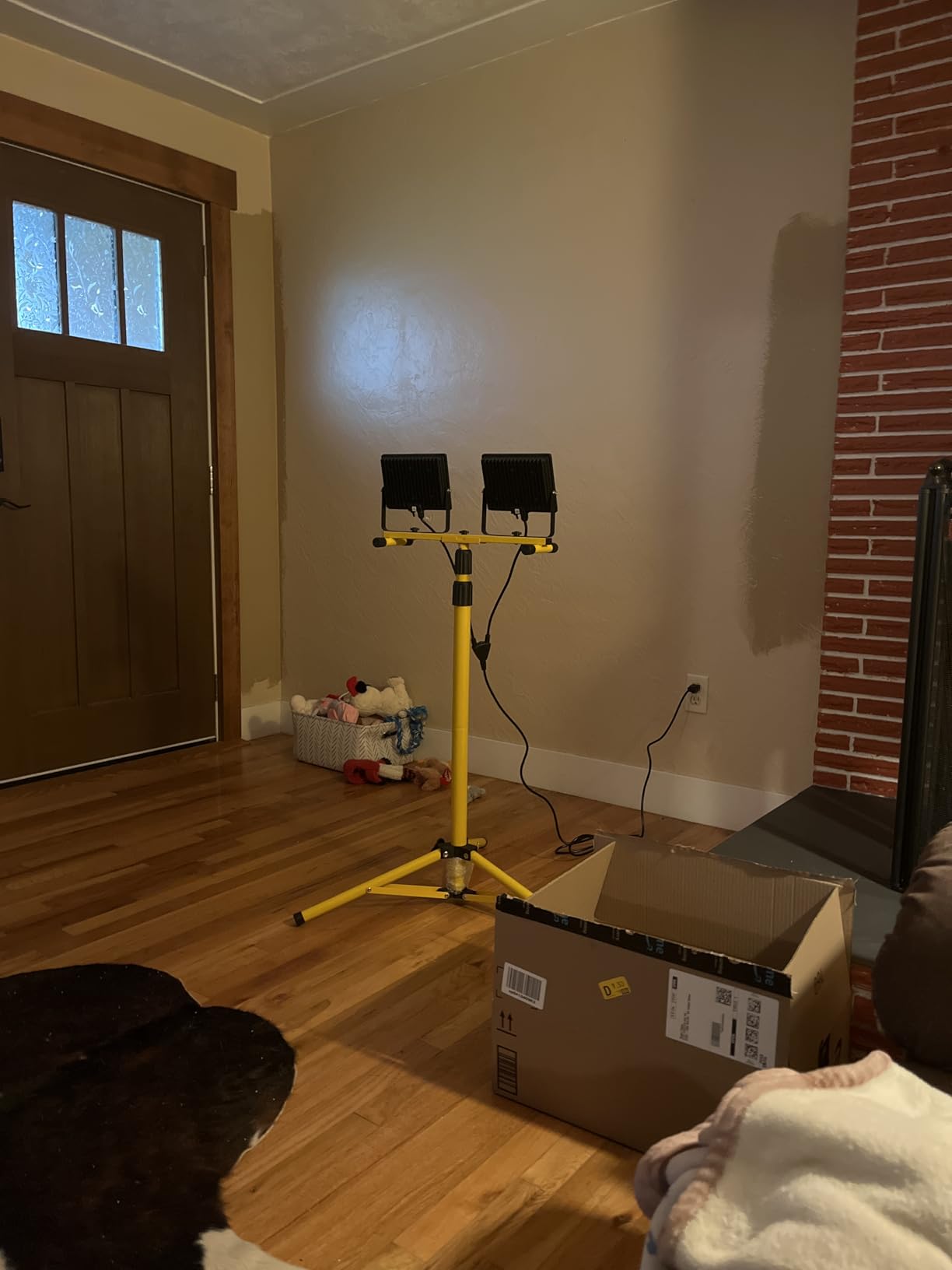 LED Work Lights with Stand, 21000 Lumen, 2-Head Adjustable Work Light, Waterproof Foldable Tripod, 6,500 Kelvin, Extended Cord for Outdoor & Indoor Job Sites, Workshops, Construction, Garage Lighting customer photo 2
