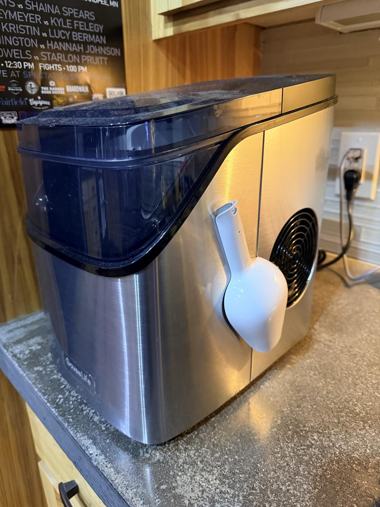 GoveeLife Smart Ice Maker Countertop, Portable Ice Machine with Voice Control, 9 Ice Cubes in 6 Minutes 3 Sizes, 26lbs/24Hrs, Self Cleaning RGB Lights customer photo 1