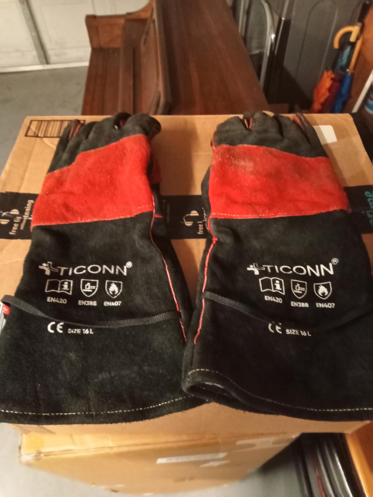 TICONN Welding Gloves 16 IN 1000°F Heat-Resistant Fireproof Leather Gloves for MIG TIG customer photo 1