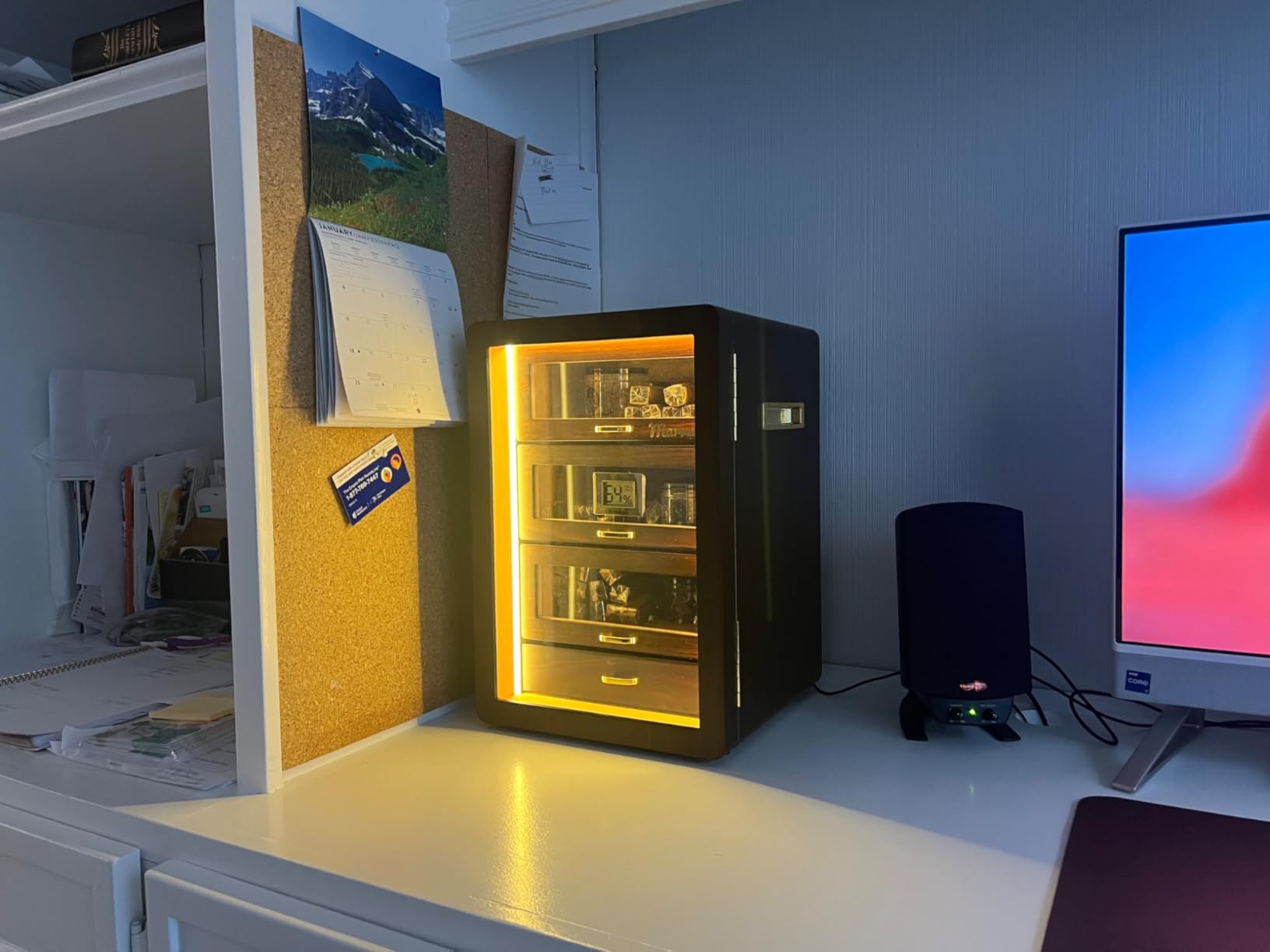 Desktop Cigar Humidor Cabinet Triple-Sided Light with Digital Hygrometer, Humidifier and Humidity Packs. 4 Cedar Wood Drawers, Cigar Humidor Box can Hold 200 Cigars customer photo 2