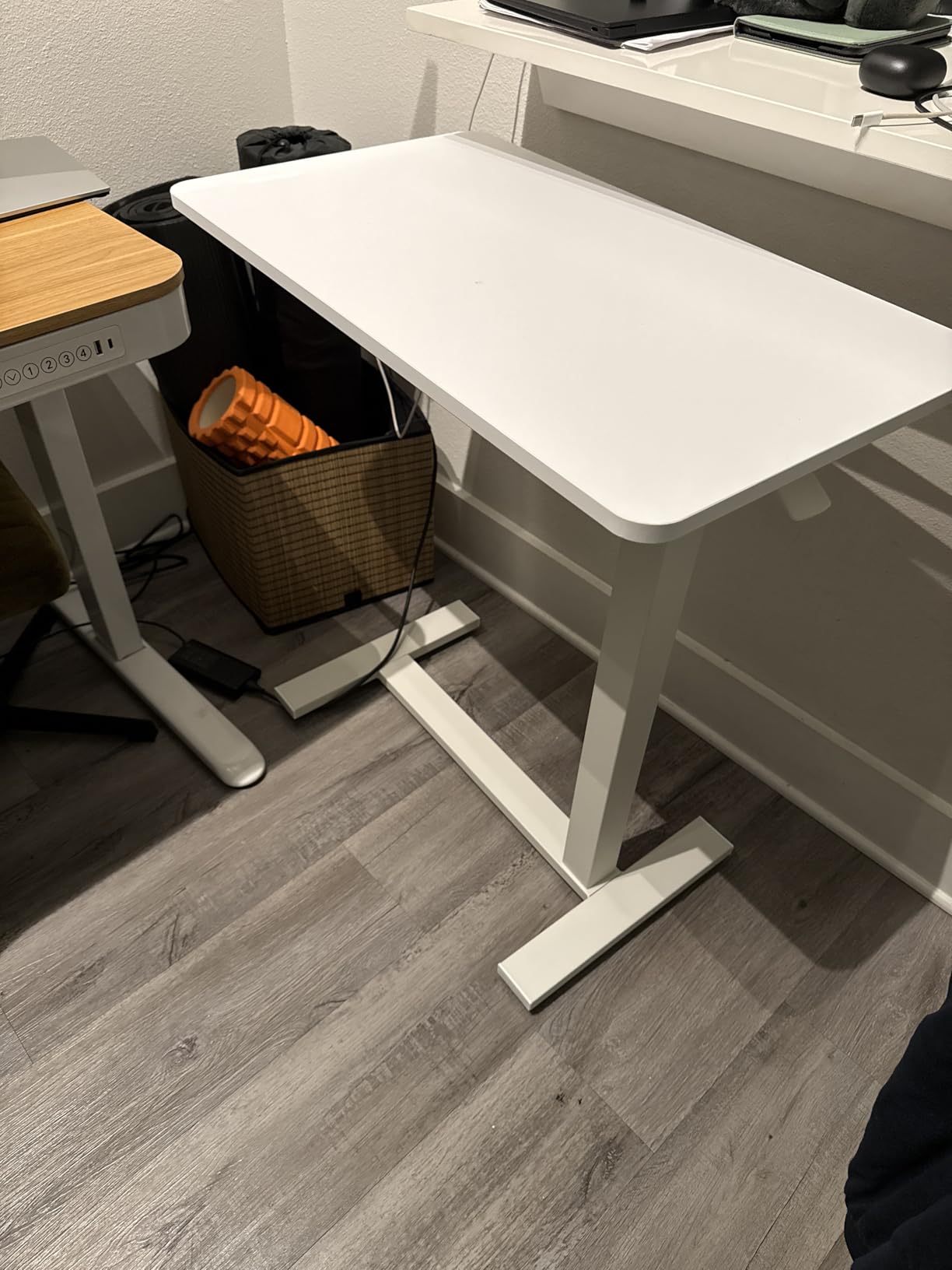 Sweetcrispy Overbed Bedside Table with Wheels, Adjustable Hospital & Home Use Bed Table, Rolling Laptop Table, Mobile Standing Desk, White customer photo 2