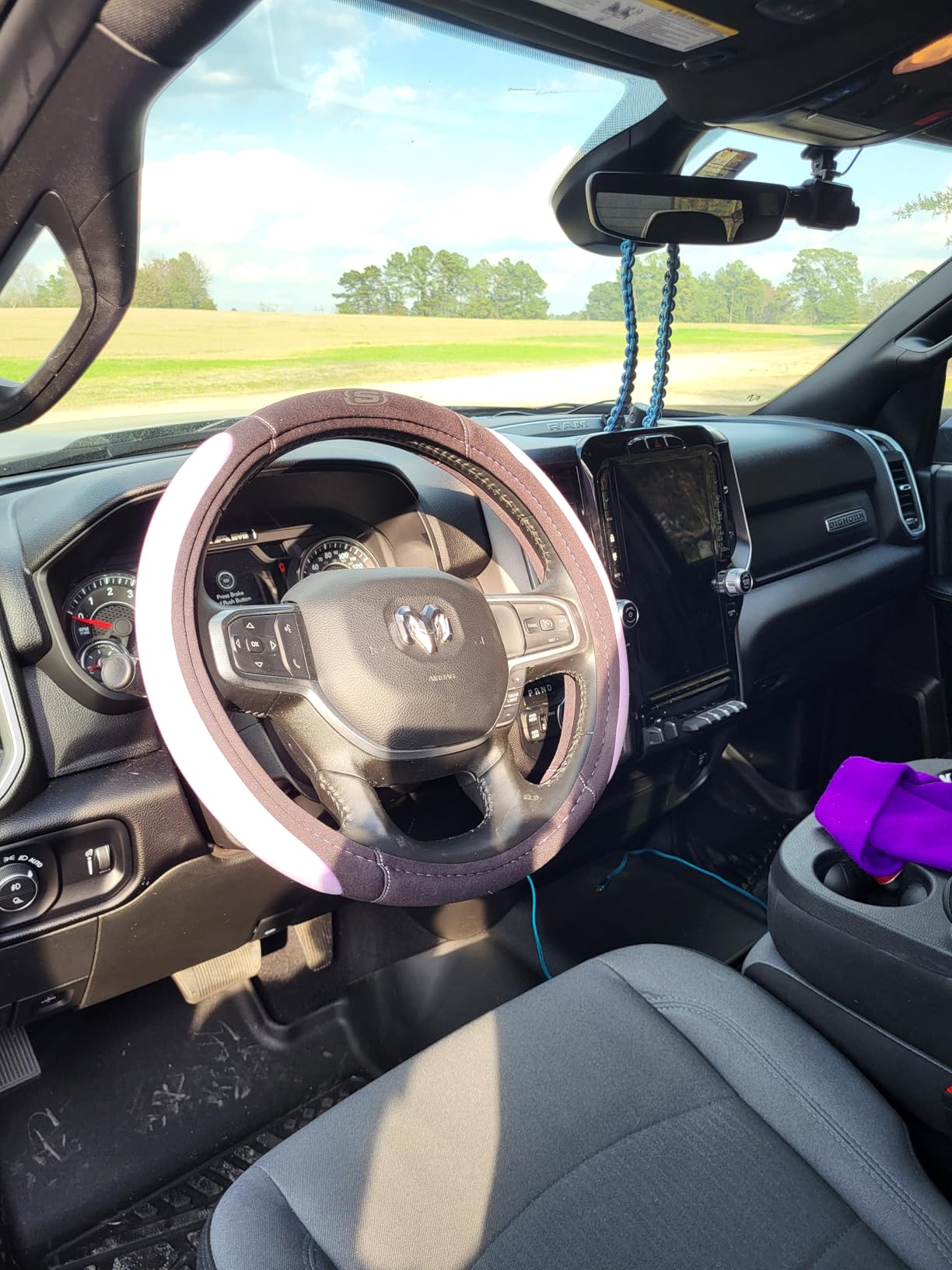 Skechers Steering Wheel Cover, Memory Foam Car Steering Wheel Cover,14.5-15inch Anti-Slip Safety Comfortable Desgin, Universal Accessory for Diverse Cars, Truck,SUV (Black & Black) customer photo 1