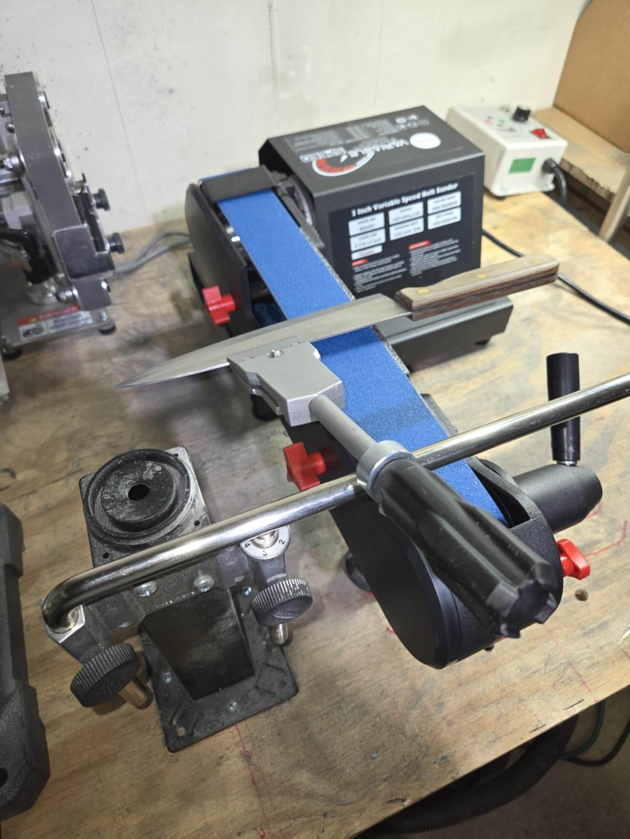 Bucktool 1HP 7A Belt Sander, 2x48 Inch 4500 FPM Bench Belt Sander, Dual-Purpose Flat & Curved Sanding Design, Iron Base & Platen with Safety Switch, Ideal for Knife Making, Metalworking, Workshop Use customer photo 2
