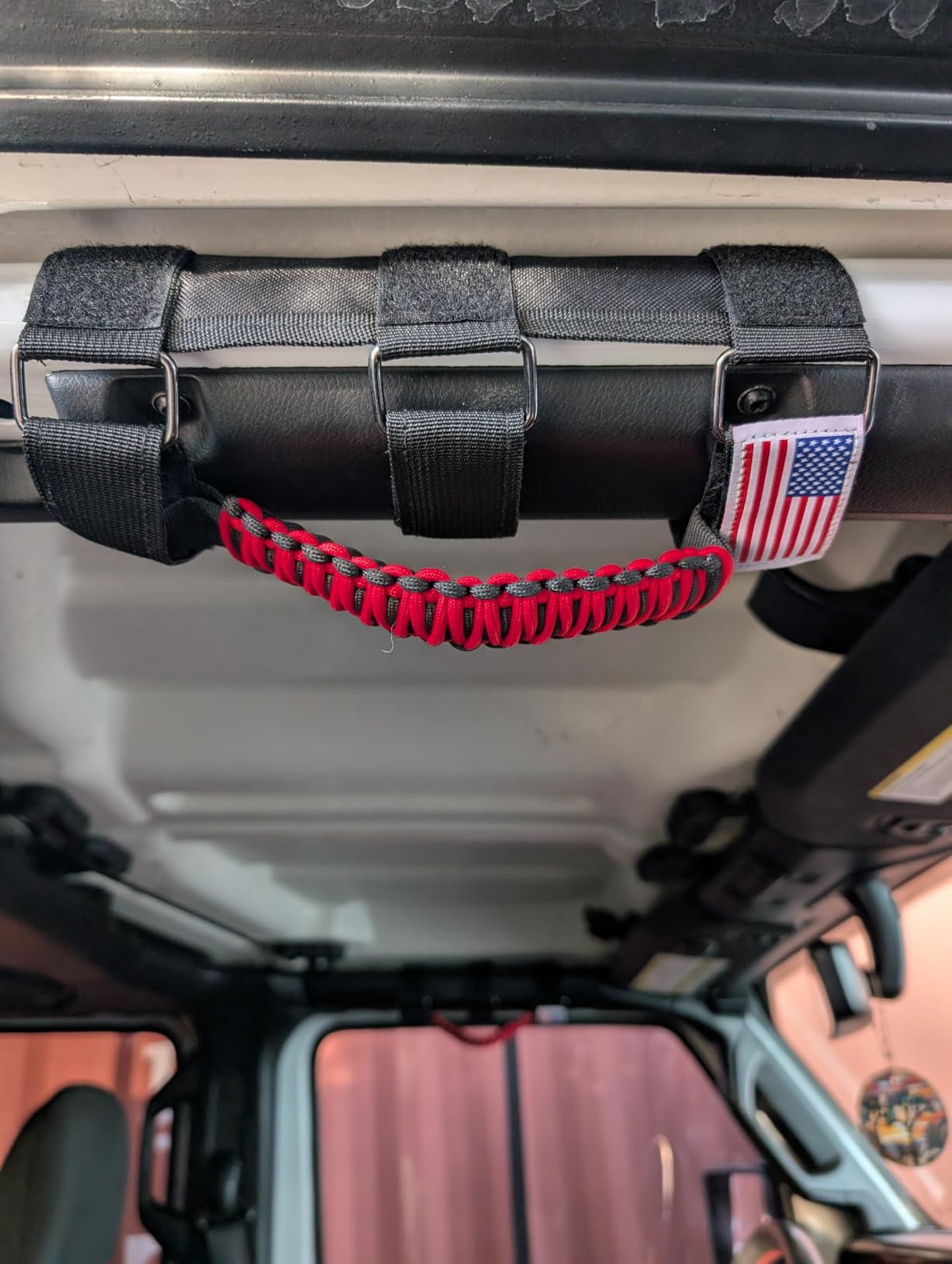 HZEL 2PCS Roll Bar Grab Handles, Oxford Cloth Upgrade Metal Buckle Paracord Grip Handles, Durable and Strong Car Accessories, Compatible with Wrangler JL, JLU, JT, JK, JKU, TJ, LJ and YJ (Red) customer photo 2