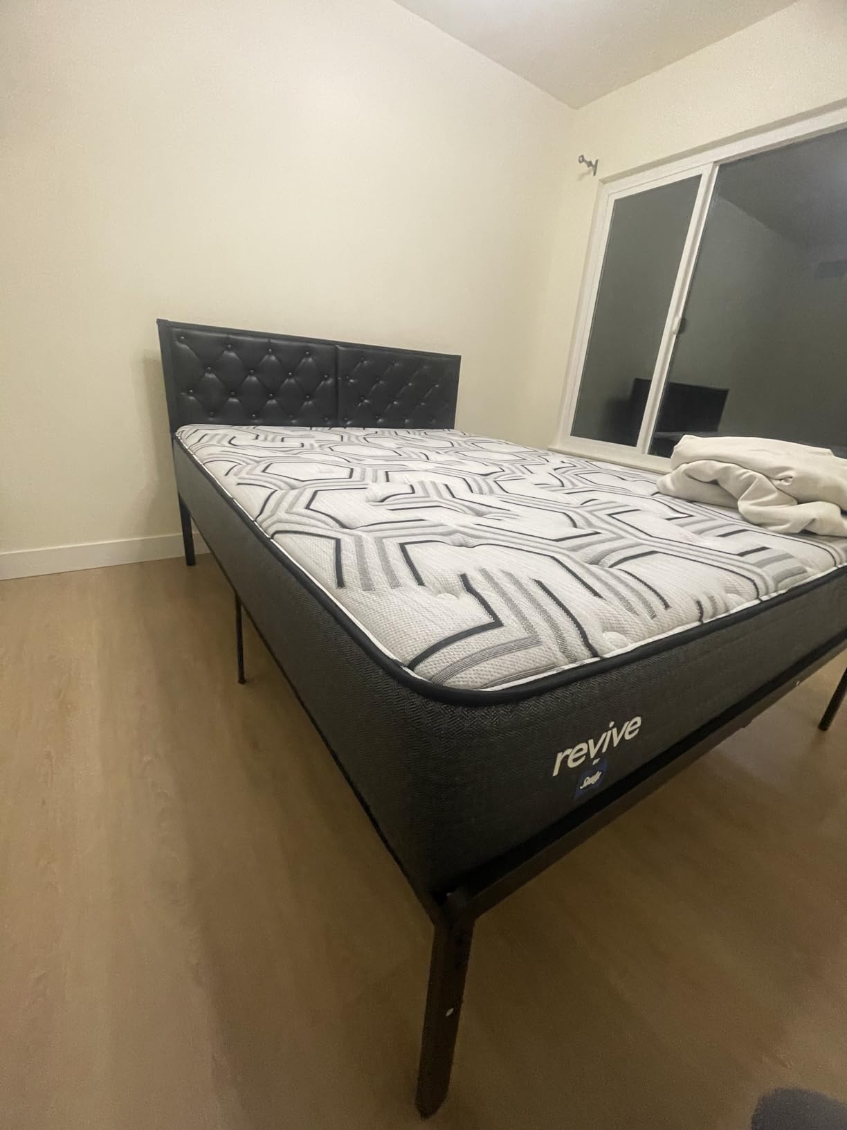 Queen Bed Frame with Headboard PU Leather Upholstered Bed Frame Platform, All Metal Slats Support Platform Bed Frame with Storage Space, Easy Assembly, Noise Free, No Box Spring Needed, Black customer photo 2