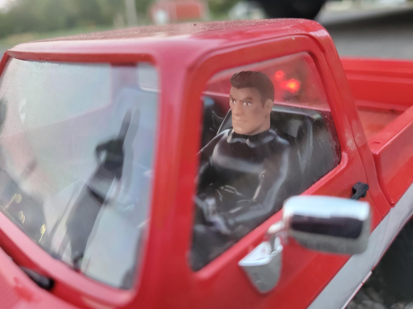 FCX18 FMS 1/18 Chevrolet K10 RC Truck, Officially Licensed 4WD RC Crawler 2 Speeds Switch with LED Lights, Off-Road RC Model for Adults (Red) customer photo 1