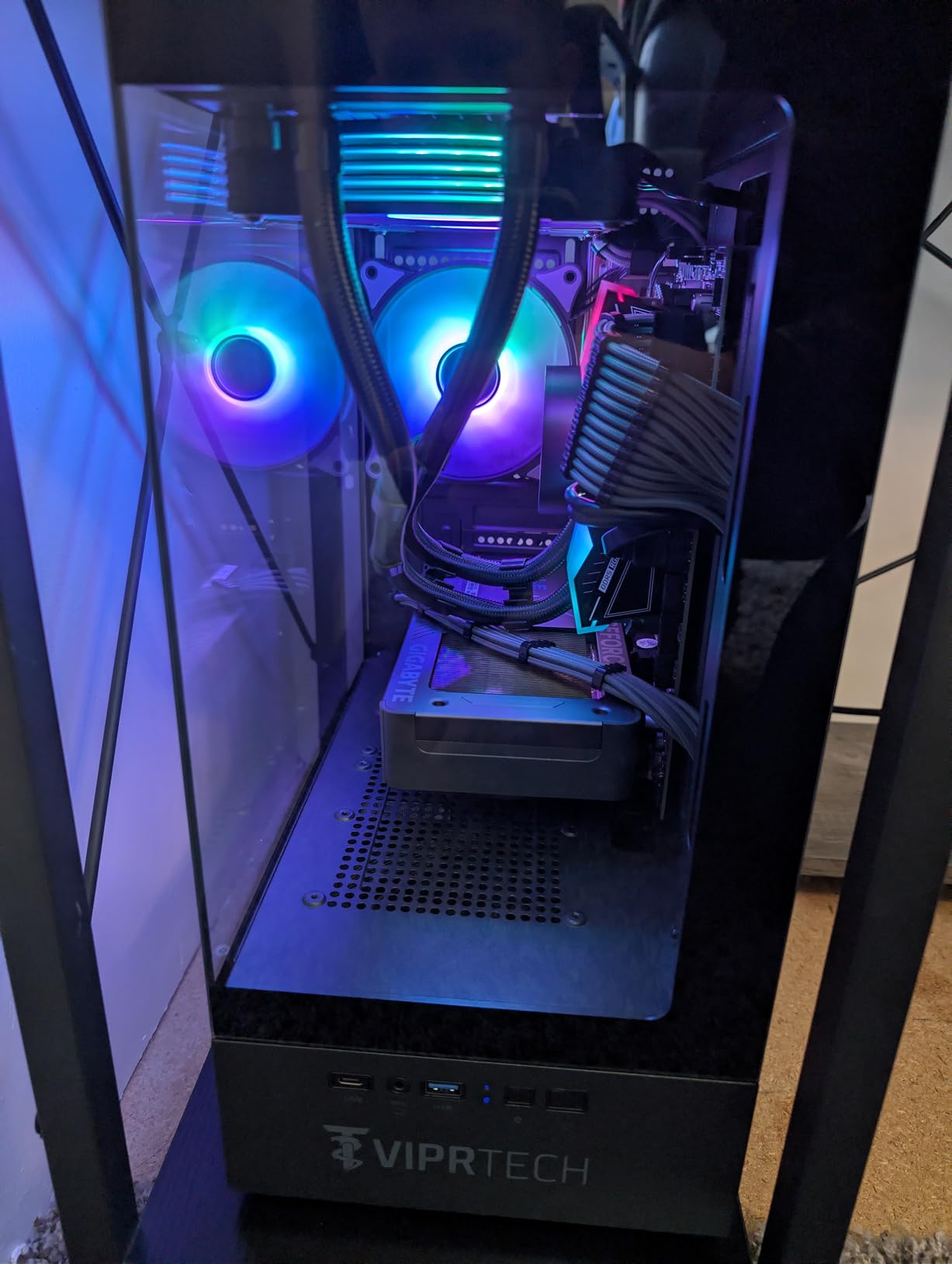 ViprTech Reaper 2.0 Liquid-Cooled PC - AMD Ryzen 7 8700F (5.0Ghz Turbo), GeForce RTX 5060 Ti 16GB, 16GB DDR5, 1TB NVMe SSD, Gold Rated PSU, VR-Ready, WiFi, BT, Win 11, Gaming Desktop Computer, Black customer photo 1