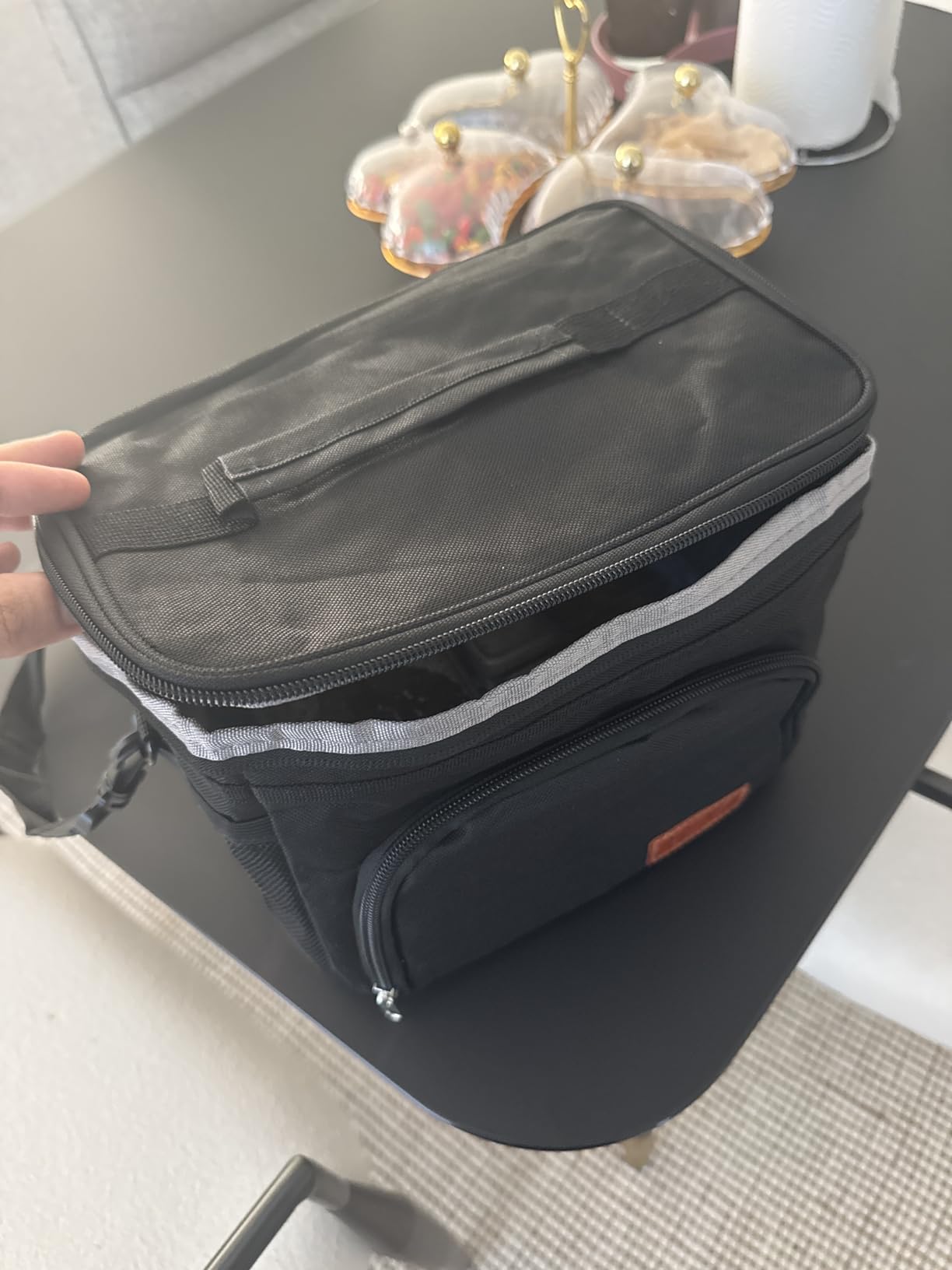 HOTOR Insulated Lunch Box for Men & Women - Leak-Proof Cooler Lunch Bag with 4 Pockets, Adjustable Strap, Ideal for Work, Picnic, Travel - Medium, Black customer photo 2