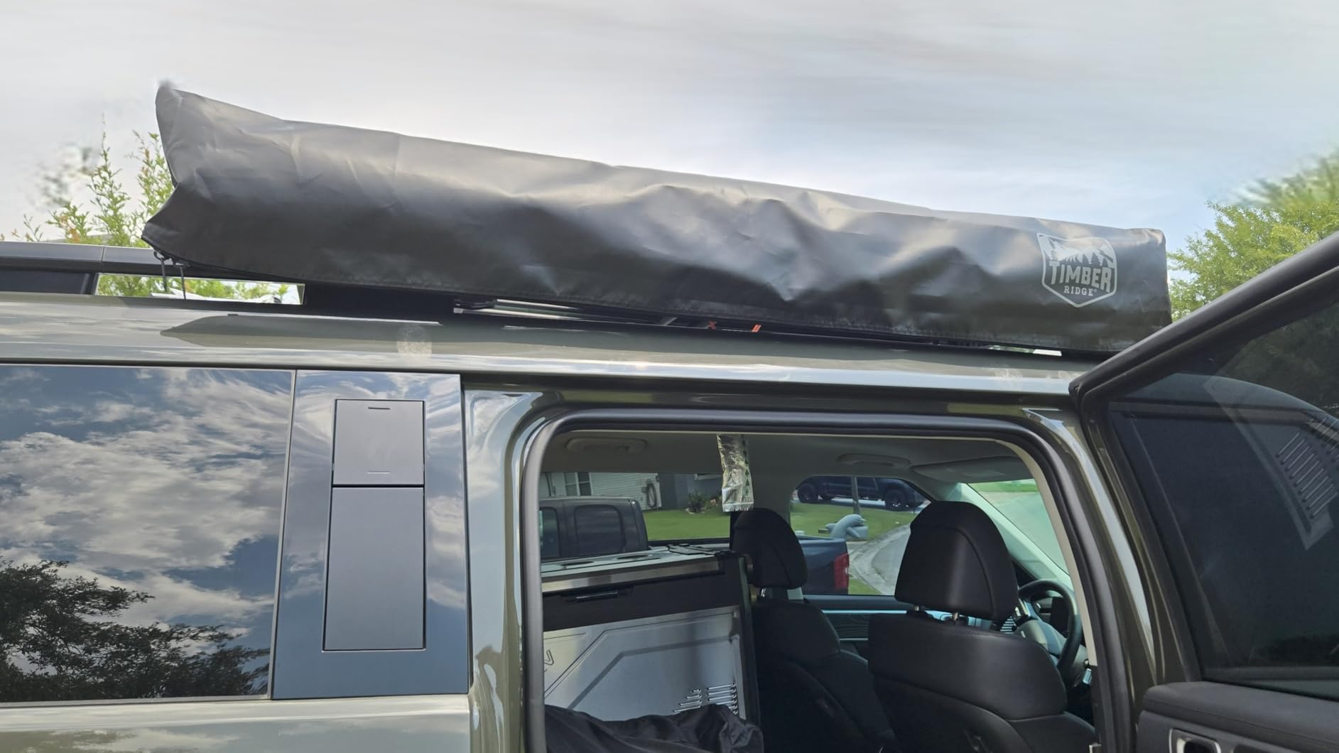 TIMBER RIDGE 19x9.8ft Retractable Car Awning with Blackout Coating, 186ft² Roof Rack Pull-Out Sun Shade Overland Camping customer photo 1