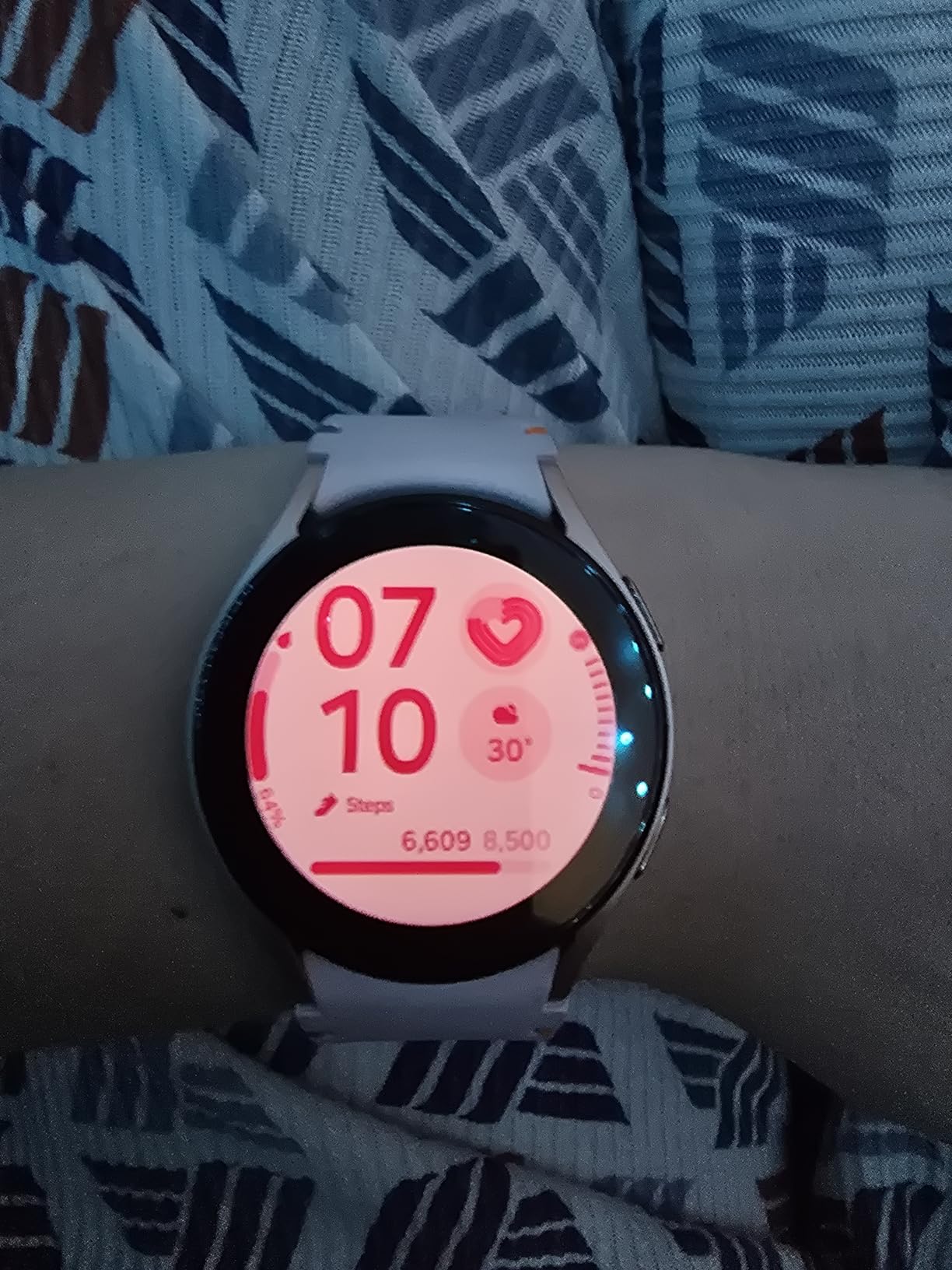 Galaxy Watch FE 40mm LTE AI Smartwatch w/Fitness Tracking, BIA Sensor, Personalized HR Zones, Heart Rate Tracker, Sleep Monitor, 2024, Silver [US Version, 1Yr Manufacturer Warranty] customer photo 1