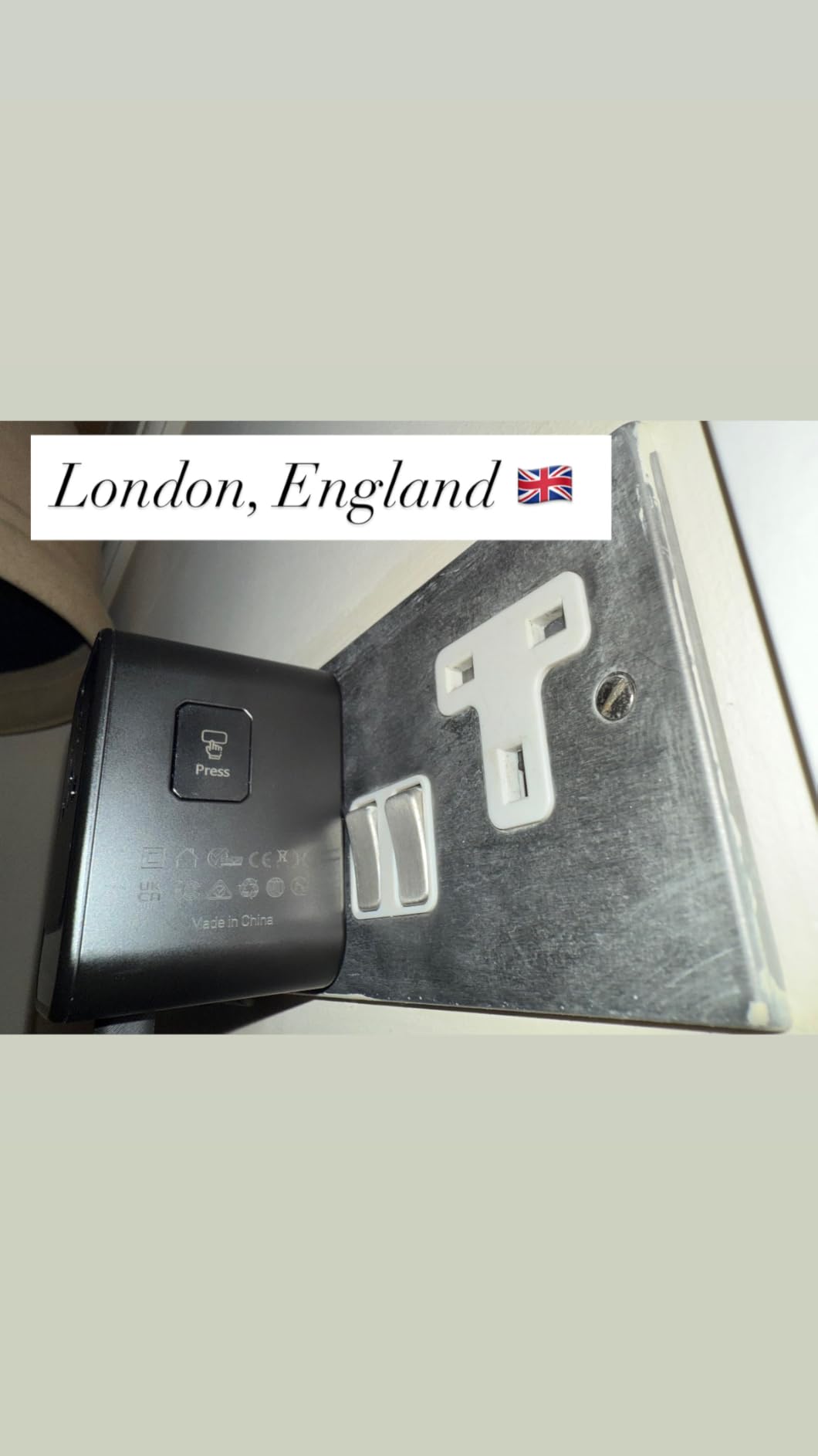 Universal Travel Adapter, International Travel Plug Adapter with 2 USB-C(PD 20W) and 1 USB-A Ports, All in One Portable Adaptor, for USA, UK, EU, AU and 224+ Countries (White) customer photo 1