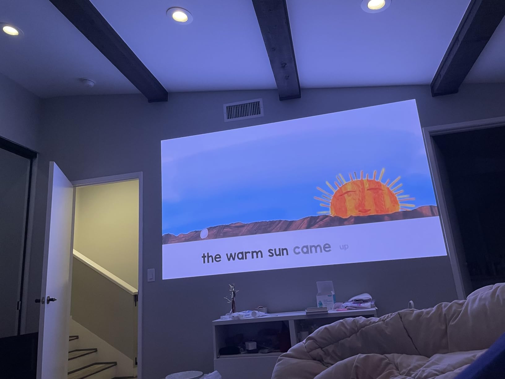 HORIZON S Pro 2024 NEW 4K Projector, Dolby Vision, 1800 ISO Lumens, 110% BT.2020, Built-in Flexible Stand, Intelligent Screen Adaption, 2 x 12W Harman Kardon customer photo 2