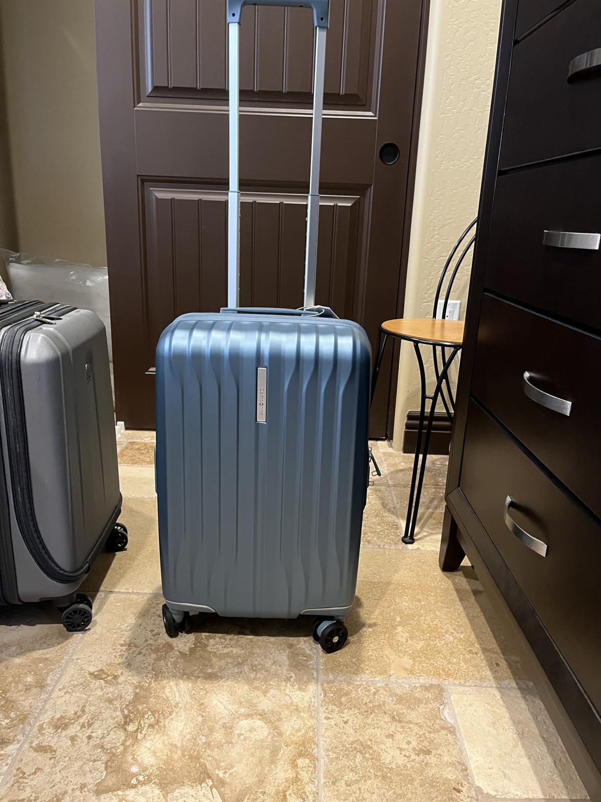 Samsonite UpLIFT Carry-On Hardside Luggage with Spinner Wheels - Airline-Approved, TSA Lock, Adjustable Handle System - Polycarbonate Hard Suitcase for Ultra Lightweight Travel - Elemental Blue customer photo 1