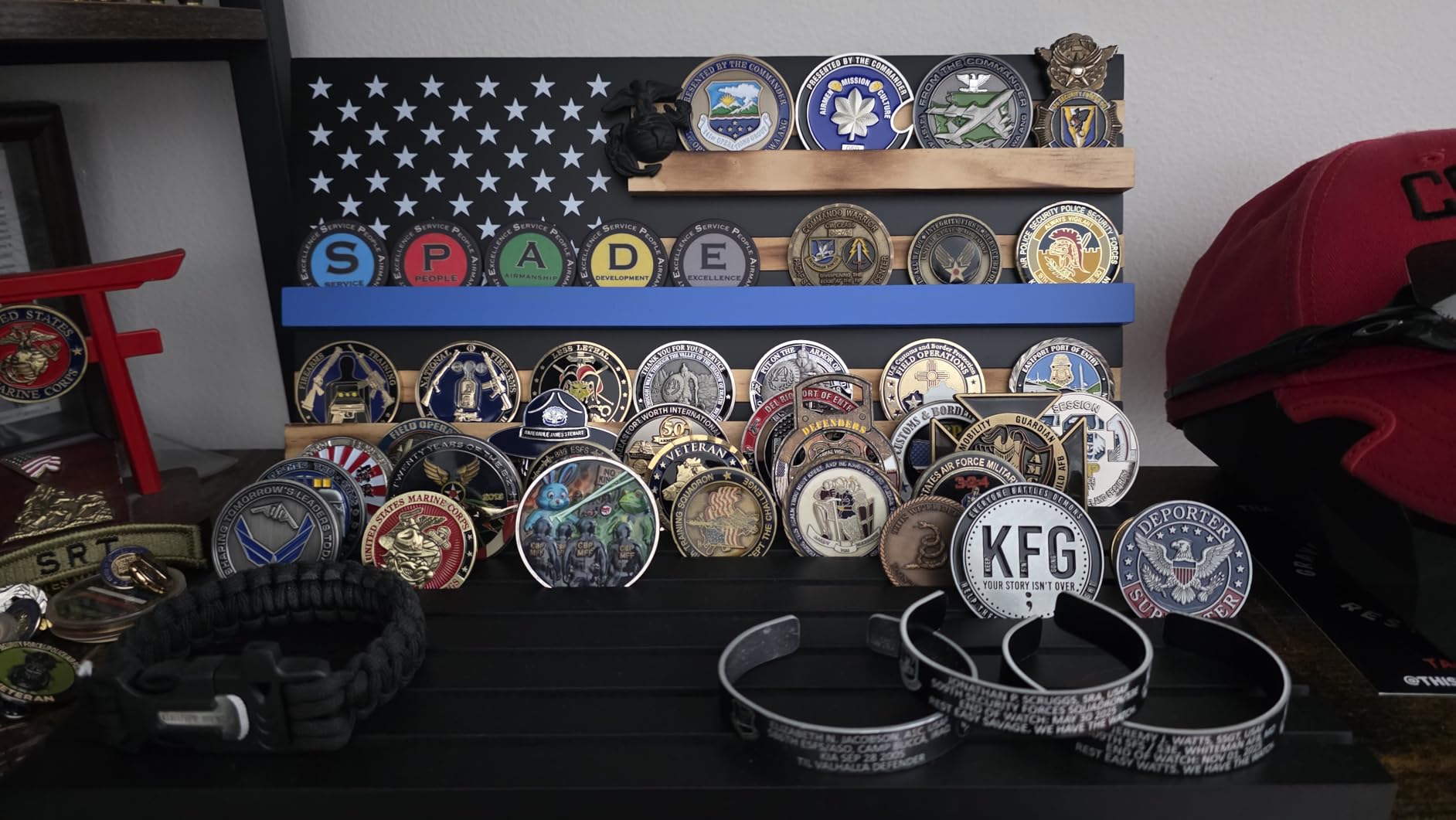 11 Rows Challenge Coin Display, Removable Military Coin Holder Display with American Flag, Wooden Coin Display Case Rack Holds 95-106 Coins, Black customer photo 1