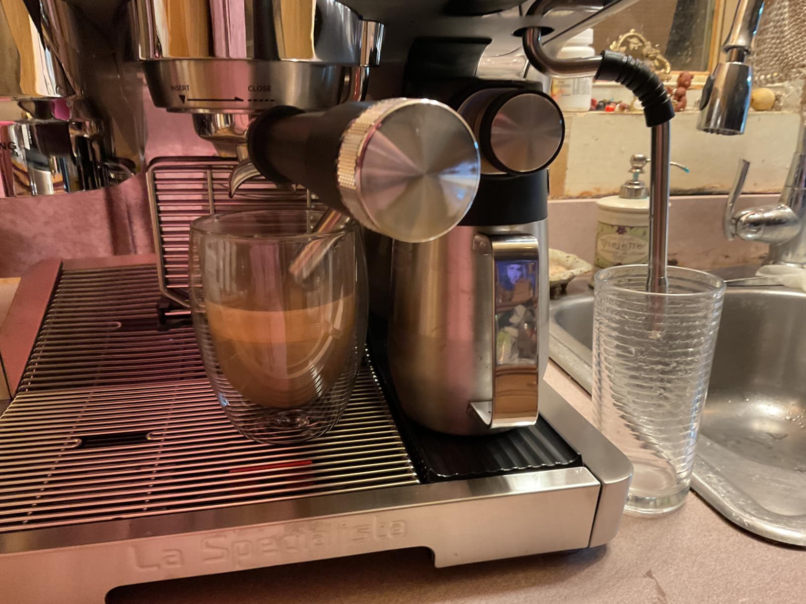 De'Longhi La Specialista Maestro Espresso Machine with Grinder, Auto & Manual Milk Frother - Bean-to-Cup Cold Brew Coffee with Cold Extraction Technology, Variable Temp & Tamping Tool, 8 Drink Presets customer photo 2